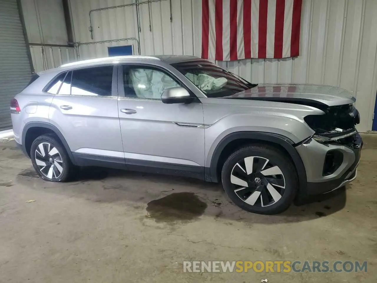 4 Photograph of a damaged car 1V2HE2CA2SC204447 VOLKSWAGEN ATLAS 2025