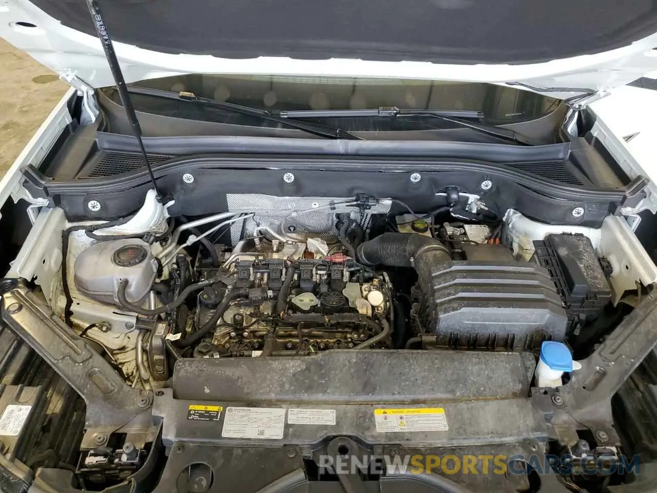 12 Photograph of a damaged car 1V2HE2CA6SC202958 VOLKSWAGEN ATLAS 2025