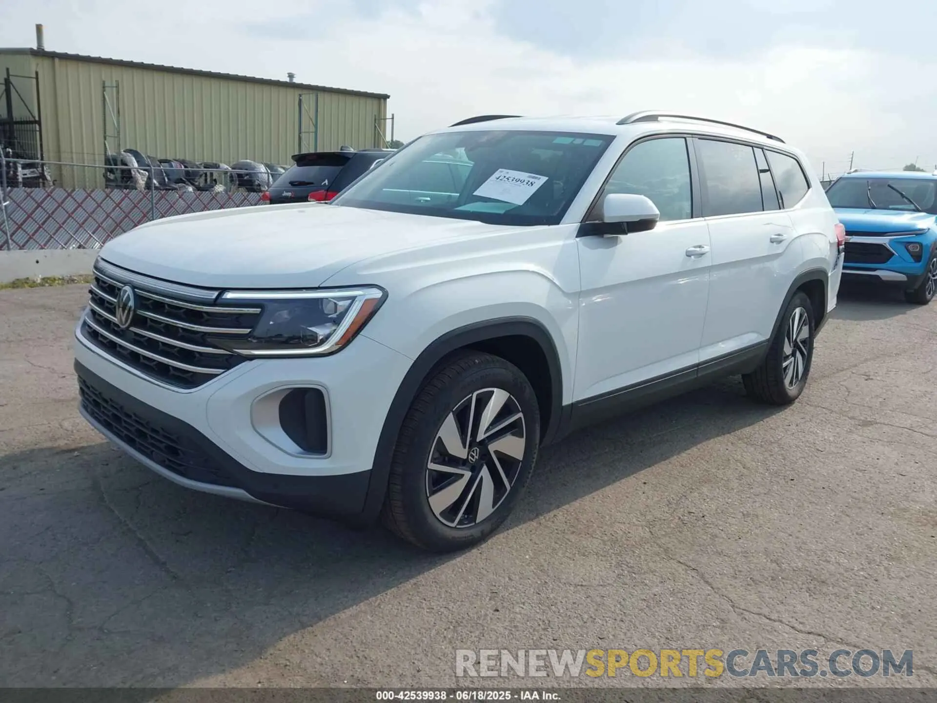 2 Photograph of a damaged car 1V2HR2CA1SC538330 VOLKSWAGEN ATLAS 2025
