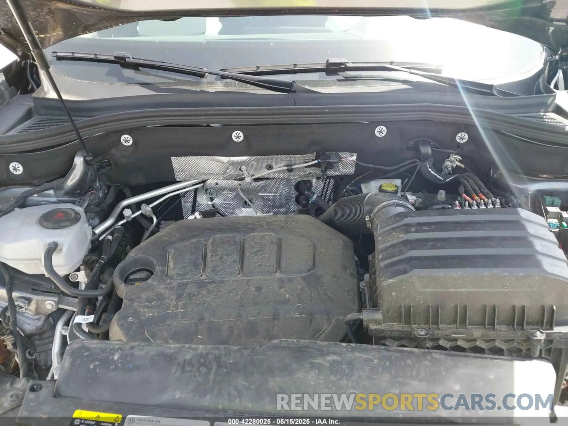 10 Photograph of a damaged car 1V2HR2CA5SC501930 VOLKSWAGEN ATLAS 2025