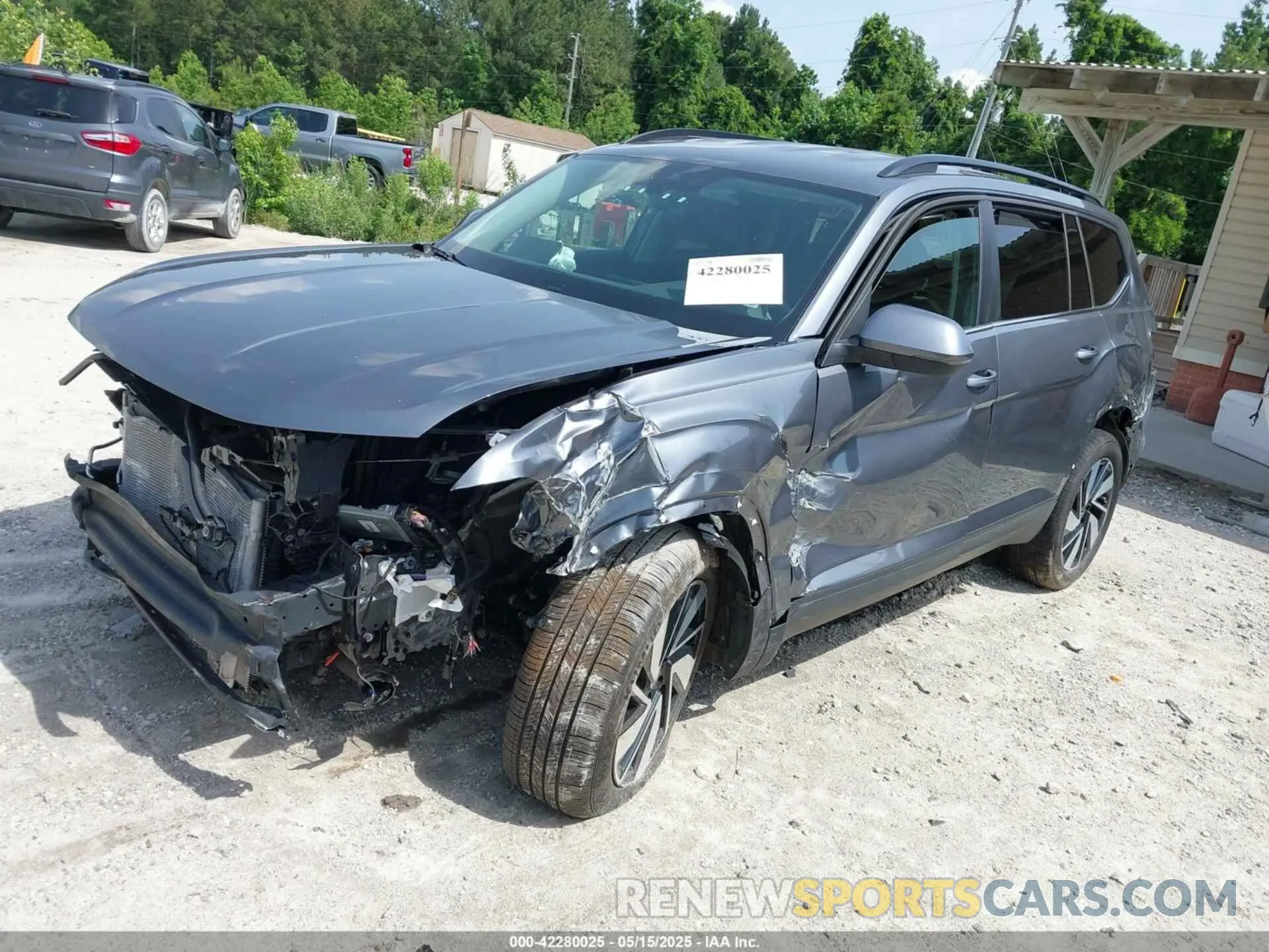 2 Photograph of a damaged car 1V2HR2CA5SC501930 VOLKSWAGEN ATLAS 2025