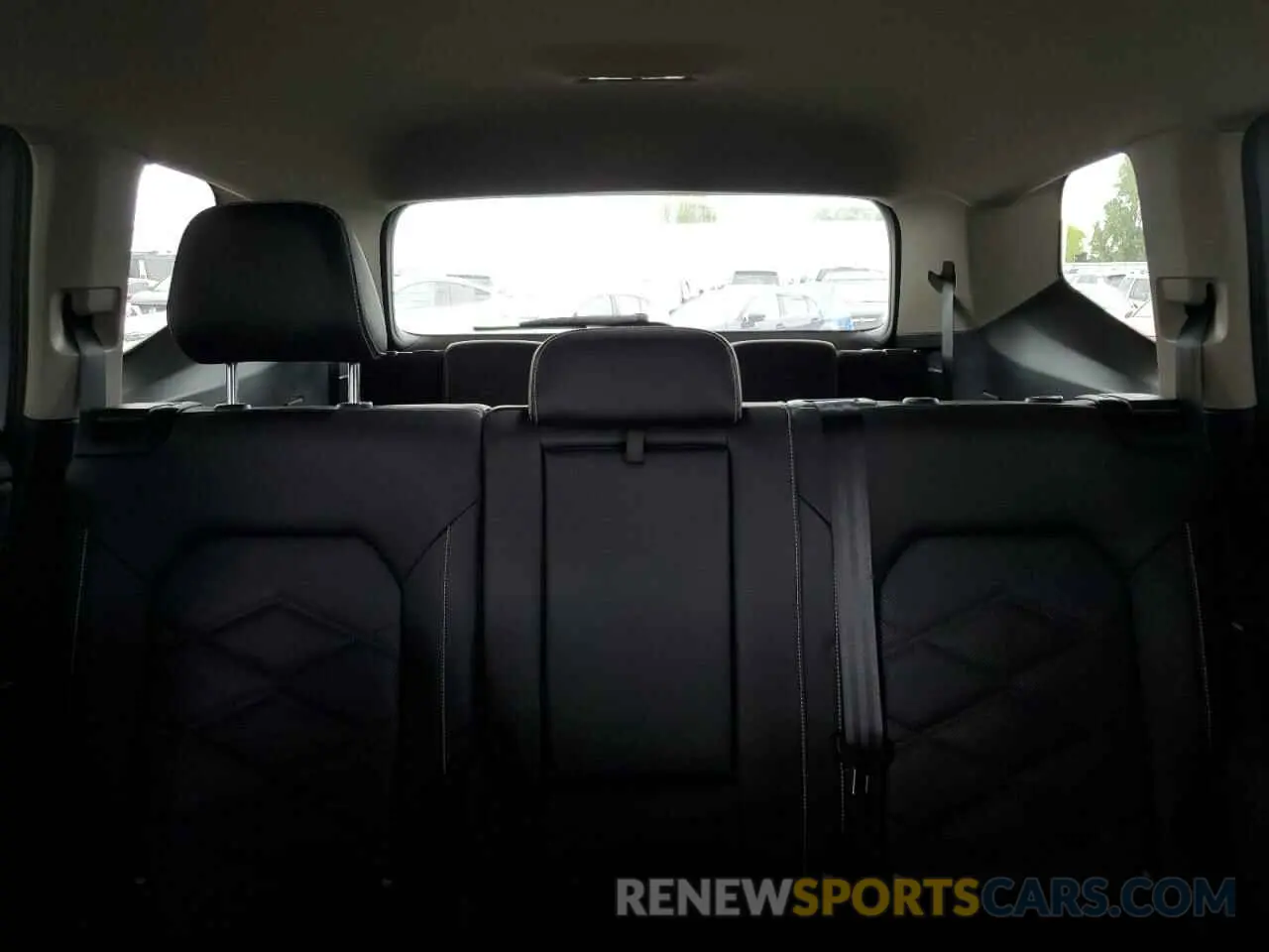 10 Photograph of a damaged car 1V2HR2CA5SC519215 VOLKSWAGEN ATLAS 2025
