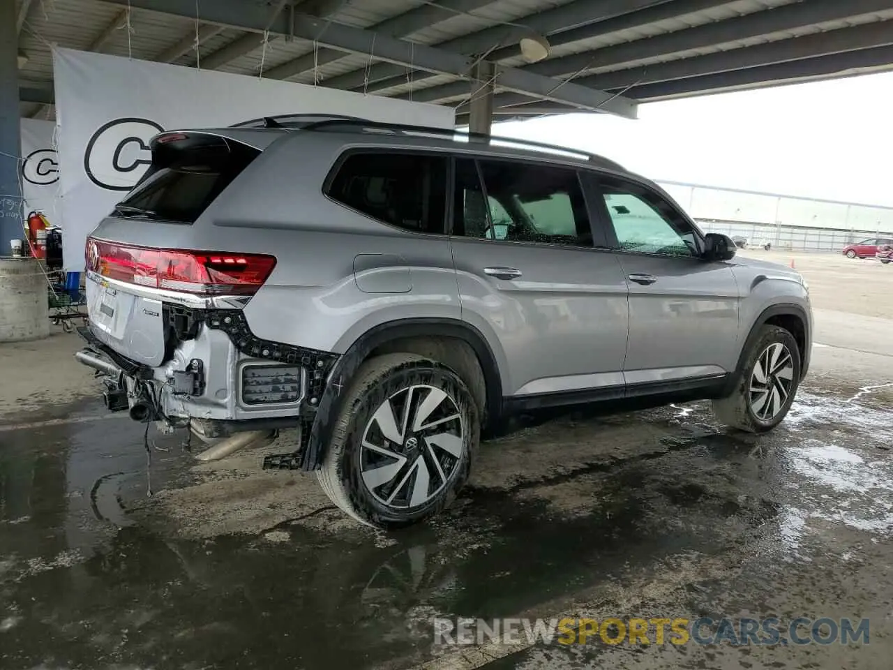 3 Photograph of a damaged car 1V2HR2CA5SC519215 VOLKSWAGEN ATLAS 2025