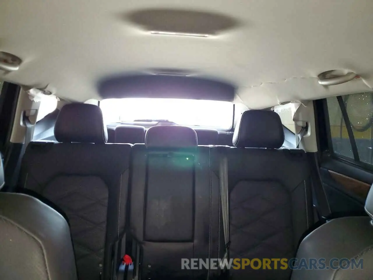 10 Photograph of a damaged car 1V2HR2CA6SC505551 VOLKSWAGEN ATLAS 2025
