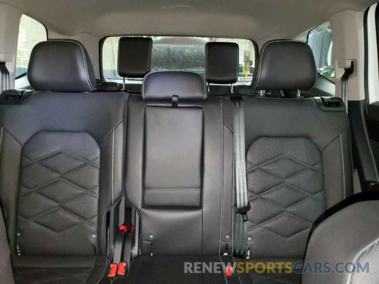 10 Photograph of a damaged car 1V2HR2CA8SC505664 VOLKSWAGEN ATLAS 2025