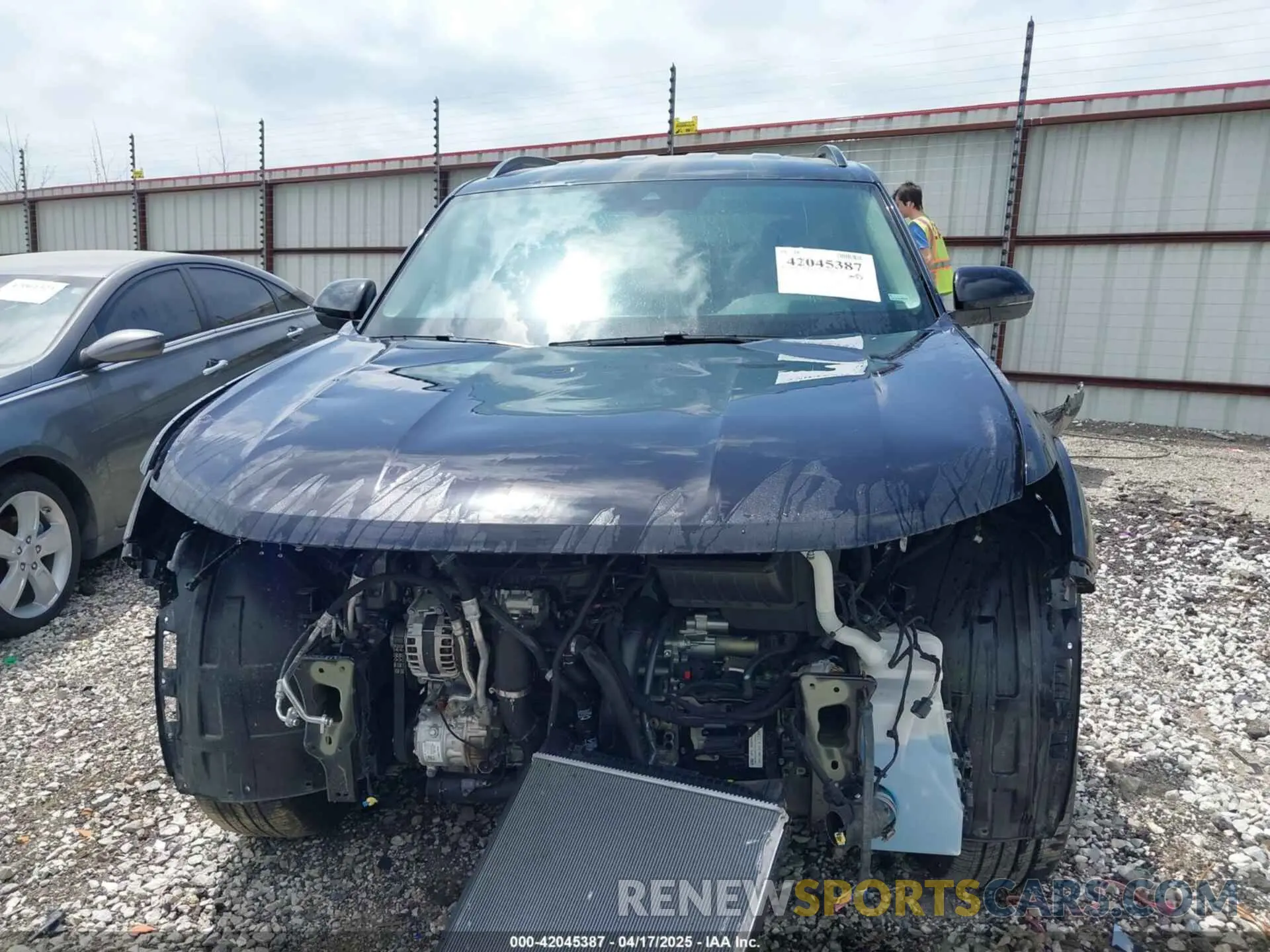 13 Photograph of a damaged car 1V2HR2CA9SC501137 VOLKSWAGEN ATLAS 2025