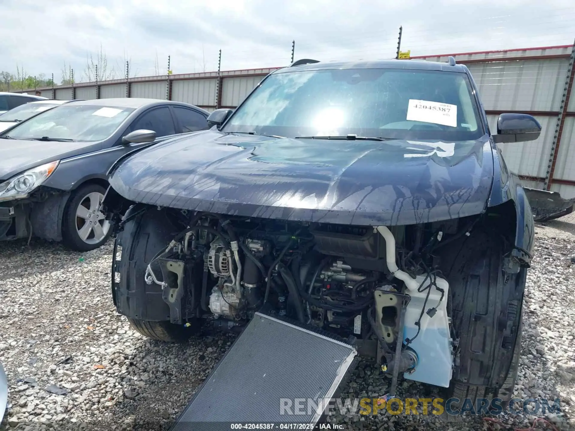 6 Photograph of a damaged car 1V2HR2CA9SC501137 VOLKSWAGEN ATLAS 2025