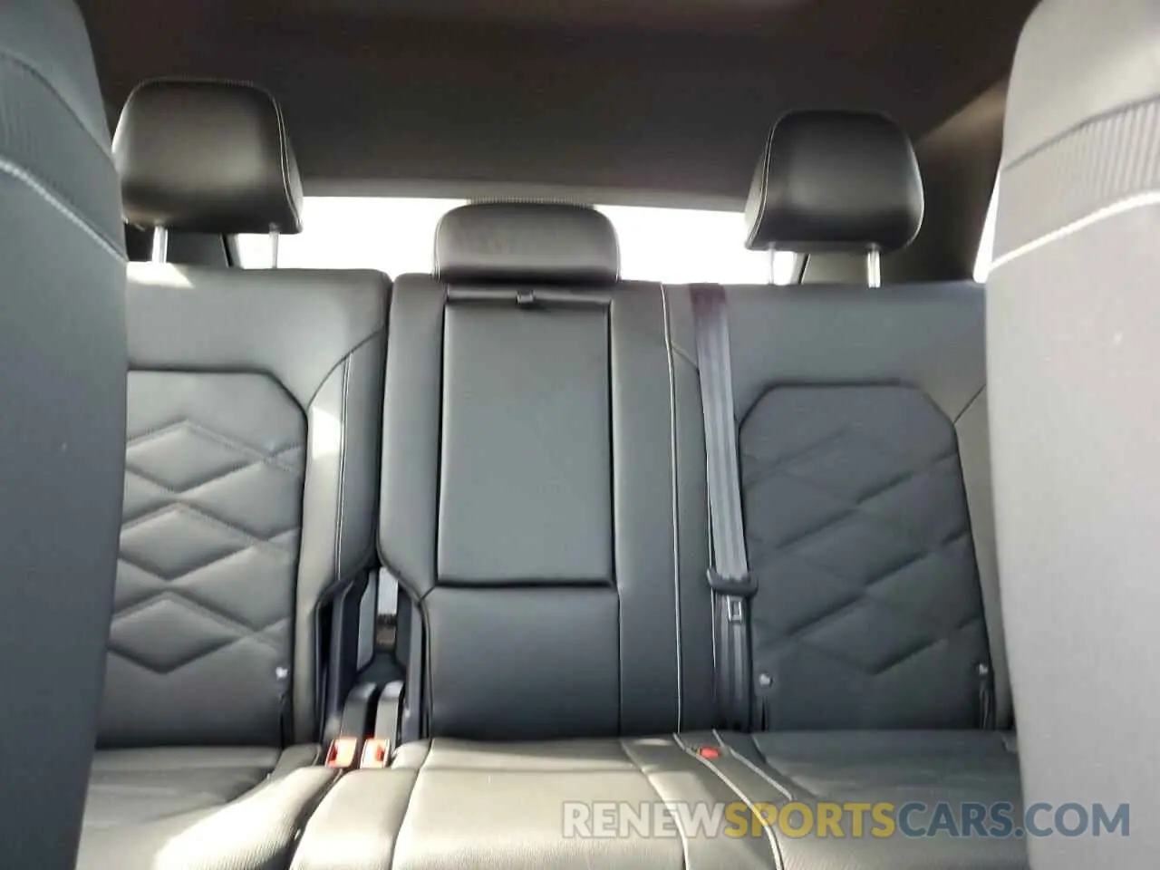 10 Photograph of a damaged car 1V2JE2CA4SC205357 VOLKSWAGEN ATLAS 2025