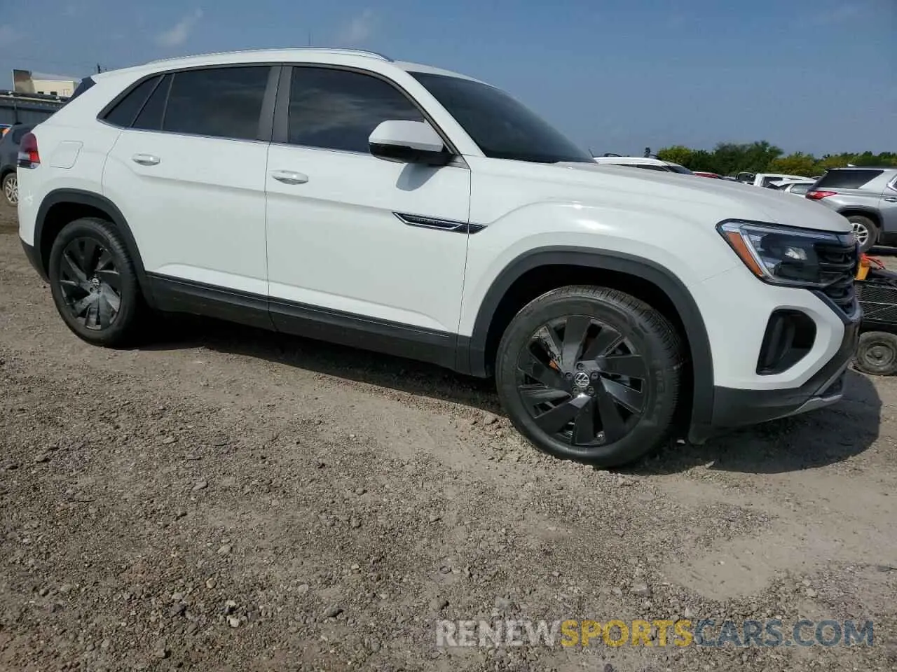 4 Photograph of a damaged car 1V2JE2CA4SC205357 VOLKSWAGEN ATLAS 2025