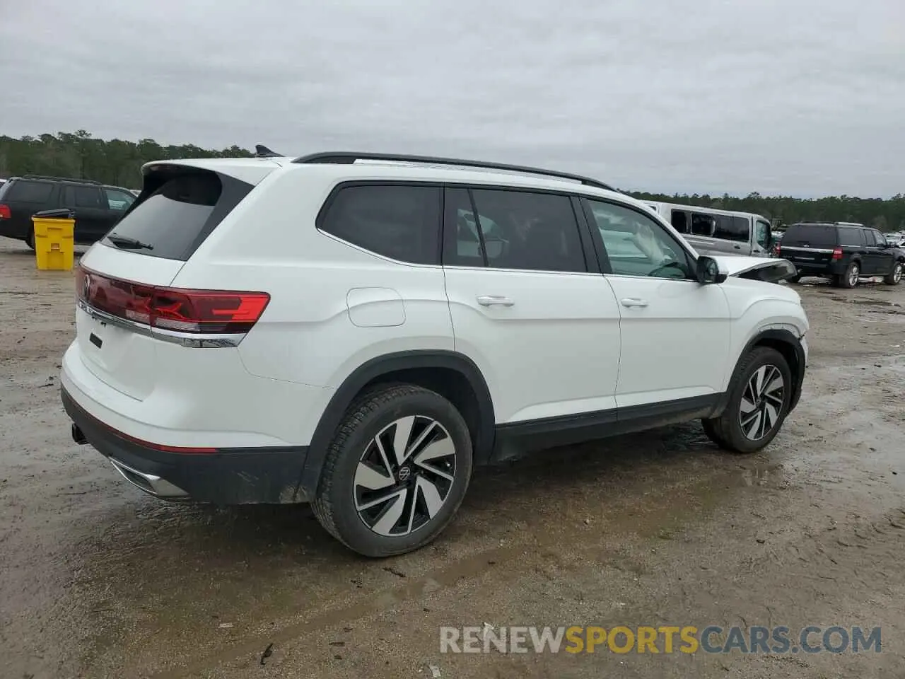 3 Photograph of a damaged car 1V2JR2CA2SC522901 VOLKSWAGEN ATLAS 2025