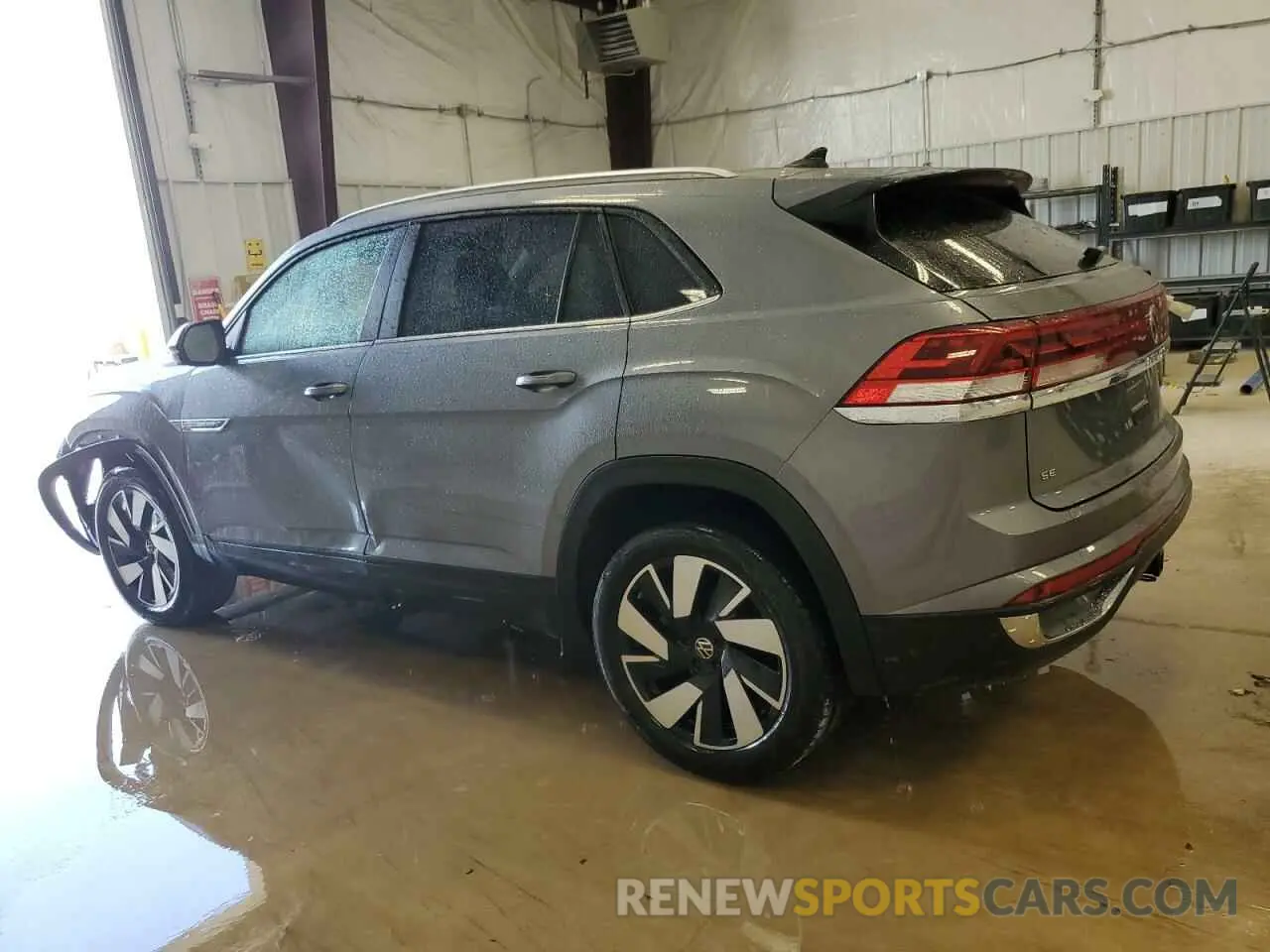 2 Photograph of a damaged car 1V2WE2CA8SC206324 VOLKSWAGEN ATLAS 2025