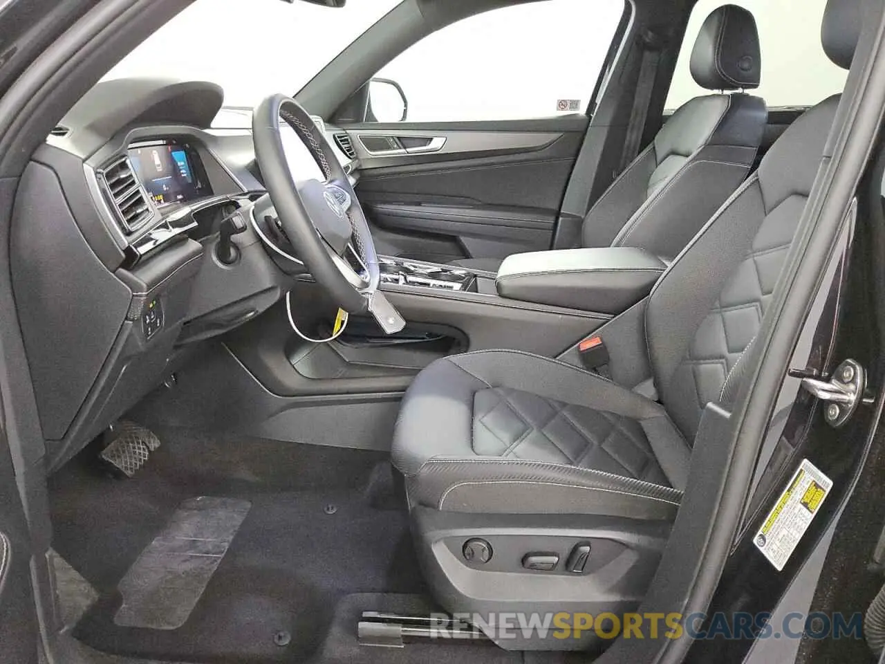 7 Photograph of a damaged car 1V2WE2CAXSC205210 VOLKSWAGEN ATLAS 2025