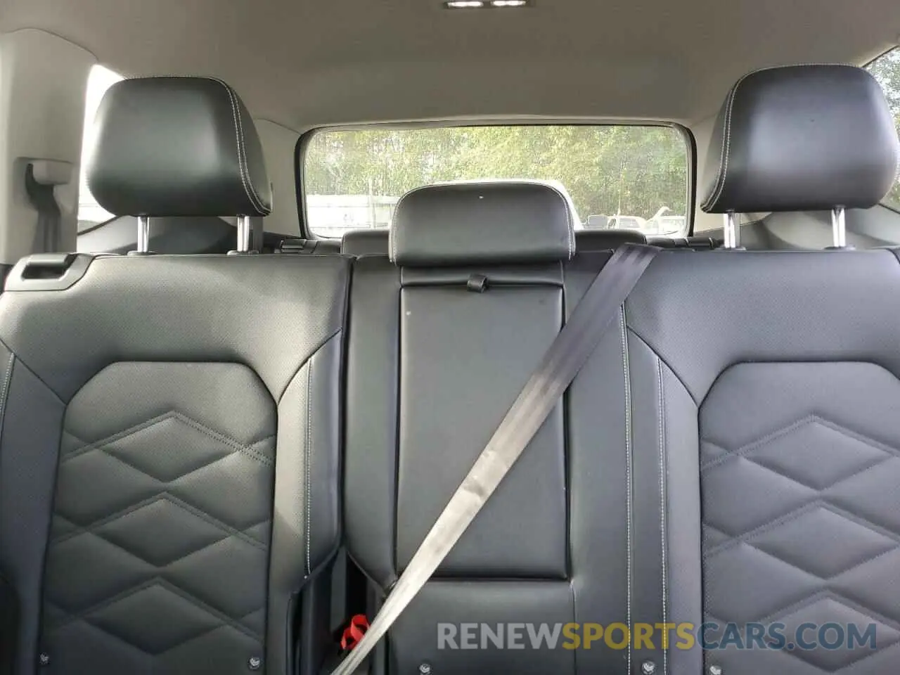 10 Photograph of a damaged car 1V2WR2CA0SC505701 VOLKSWAGEN ATLAS 2025
