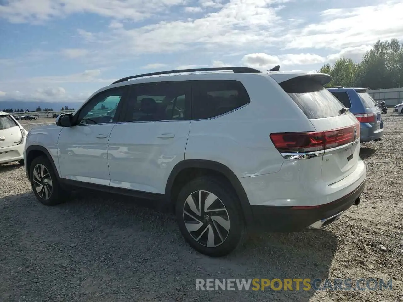 2 Photograph of a damaged car 1V2WR2CA0SC505701 VOLKSWAGEN ATLAS 2025
