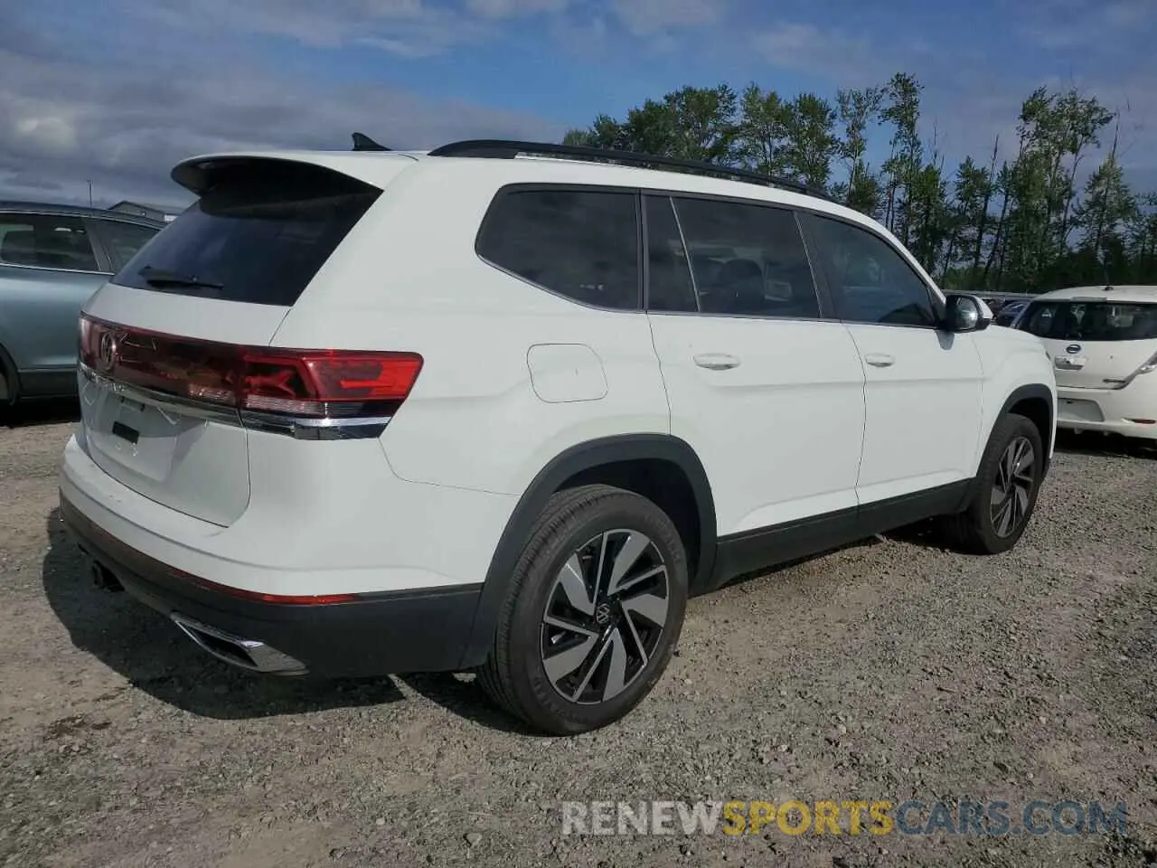 3 Photograph of a damaged car 1V2WR2CA0SC505701 VOLKSWAGEN ATLAS 2025