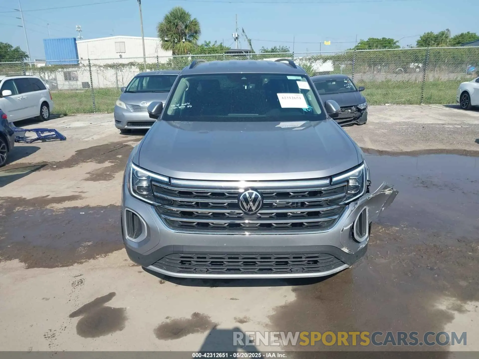 12 Photograph of a damaged car 1V2WR2CA2SC508079 VOLKSWAGEN ATLAS 2025