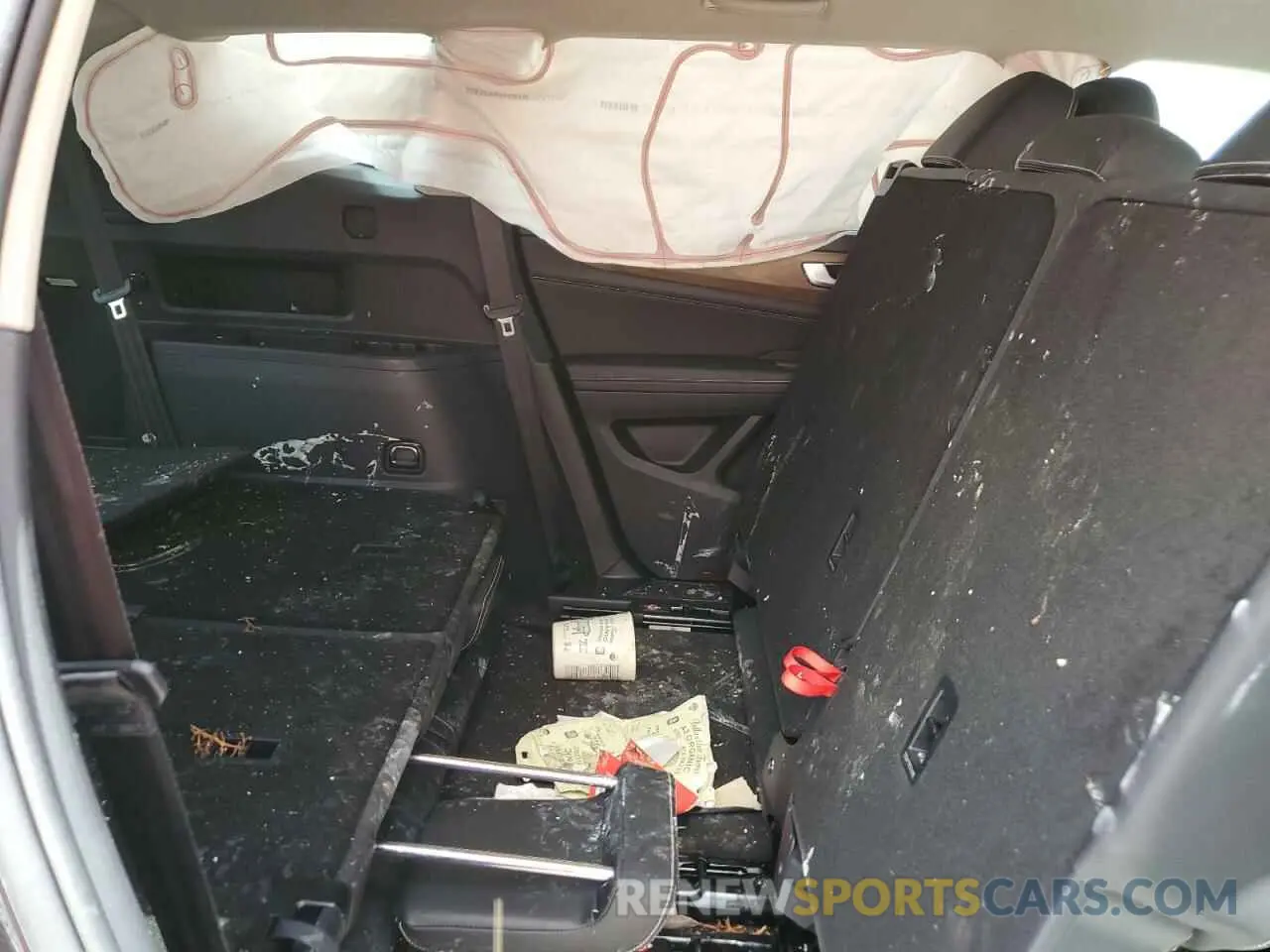 11 Photograph of a damaged car 1V2WR2CA7SC500575 VOLKSWAGEN ATLAS 2025