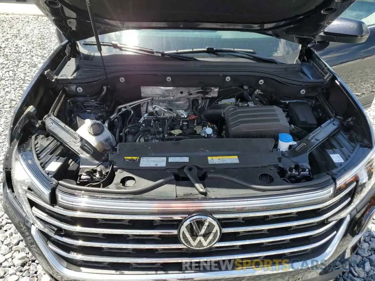 12 Photograph of a damaged car 1V2WR2CA7SC500575 VOLKSWAGEN ATLAS 2025
