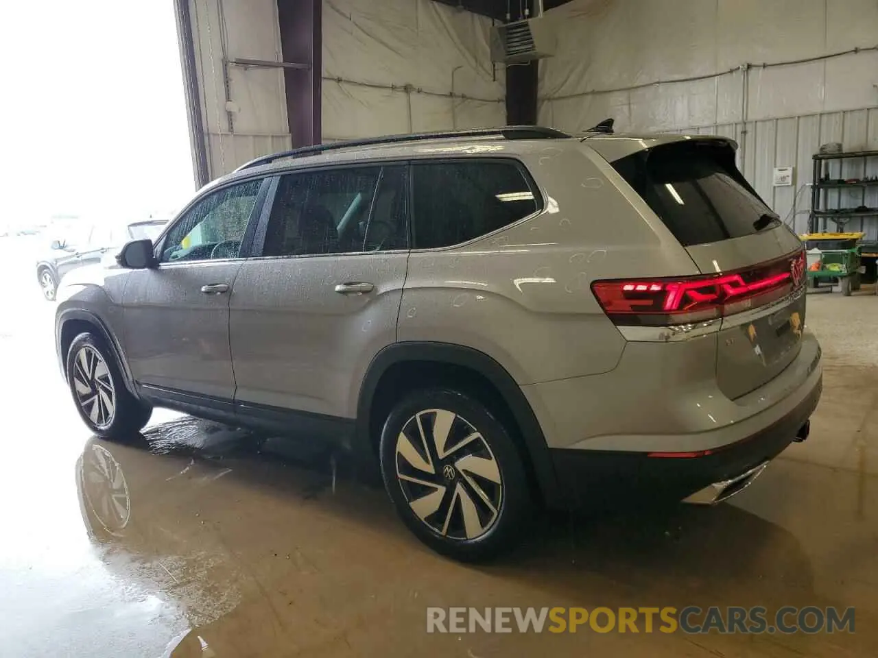 2 Photograph of a damaged car 1V2WR2CA7SC503945 VOLKSWAGEN ATLAS 2025
