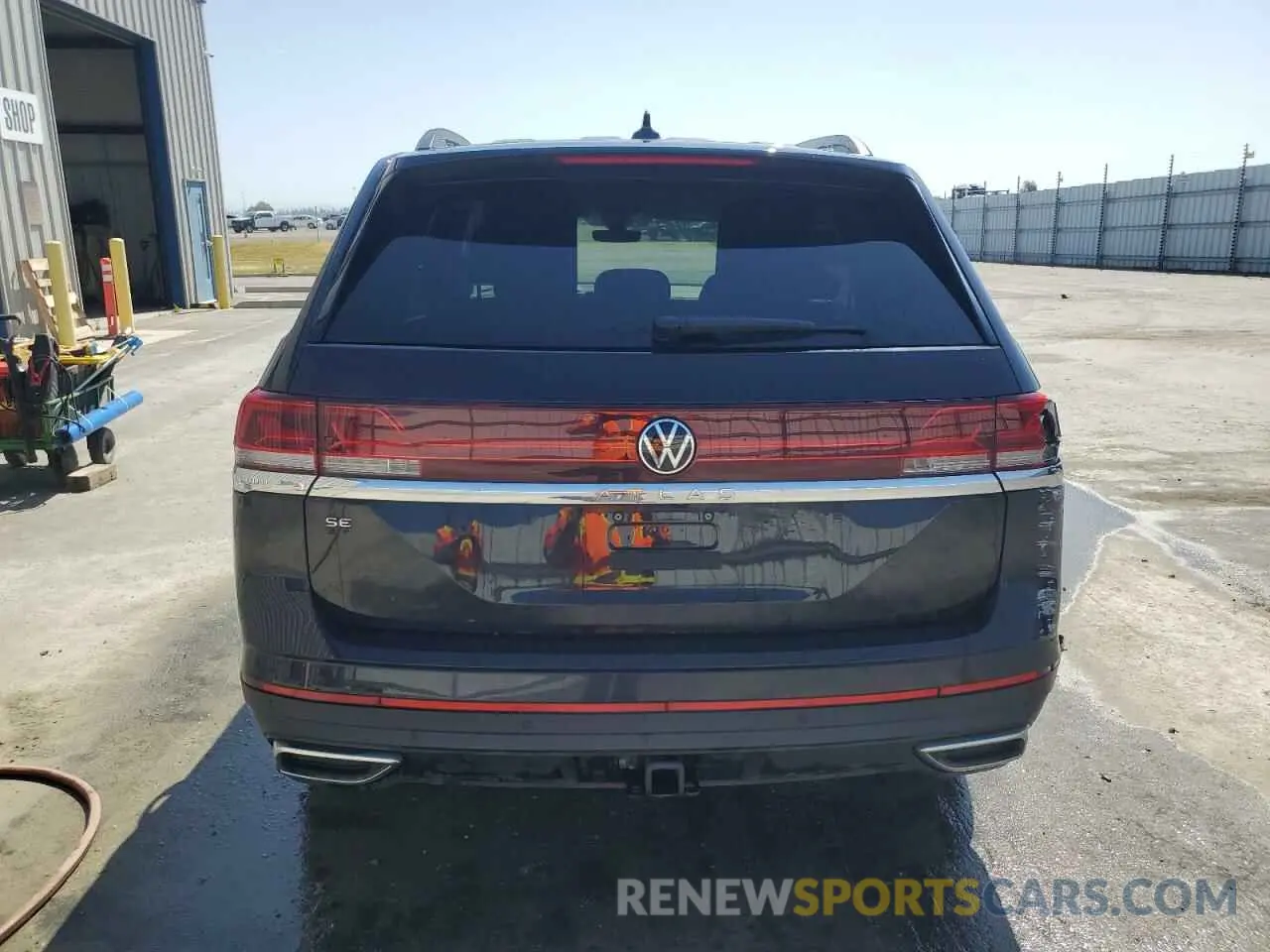 6 Photograph of a damaged car 1V2WR2CA8SC503596 VOLKSWAGEN ATLAS 2025