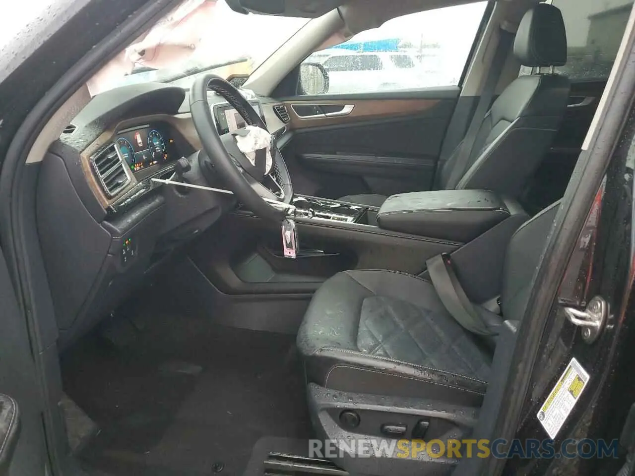 7 Photograph of a damaged car 1V2WR2CA8SC508457 VOLKSWAGEN ATLAS 2025