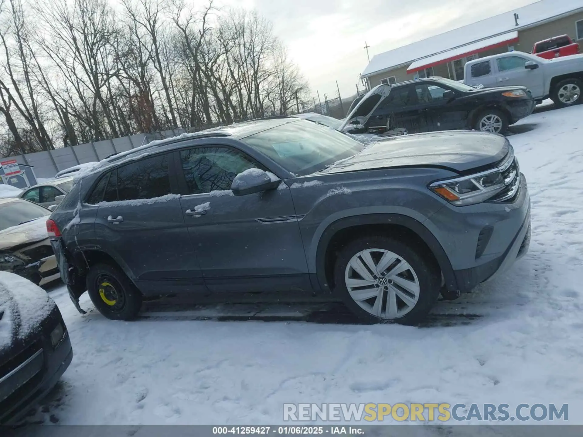 13 Photograph of a damaged car 1V21C2CA0LC216816 VOLKSWAGEN ATLAS CROSS SPORT 2020