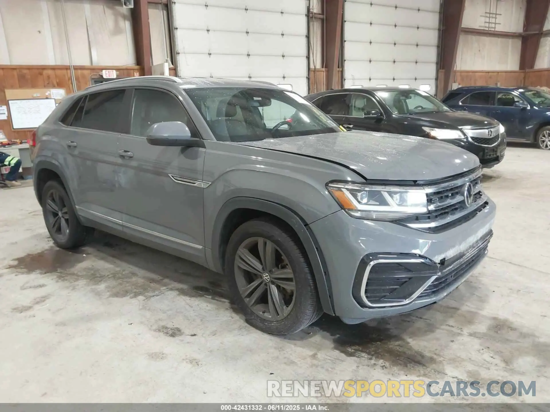 1 Photograph of a damaged car 1V21E2CA5LC229605 VOLKSWAGEN ATLAS CROSS SPORT 2020