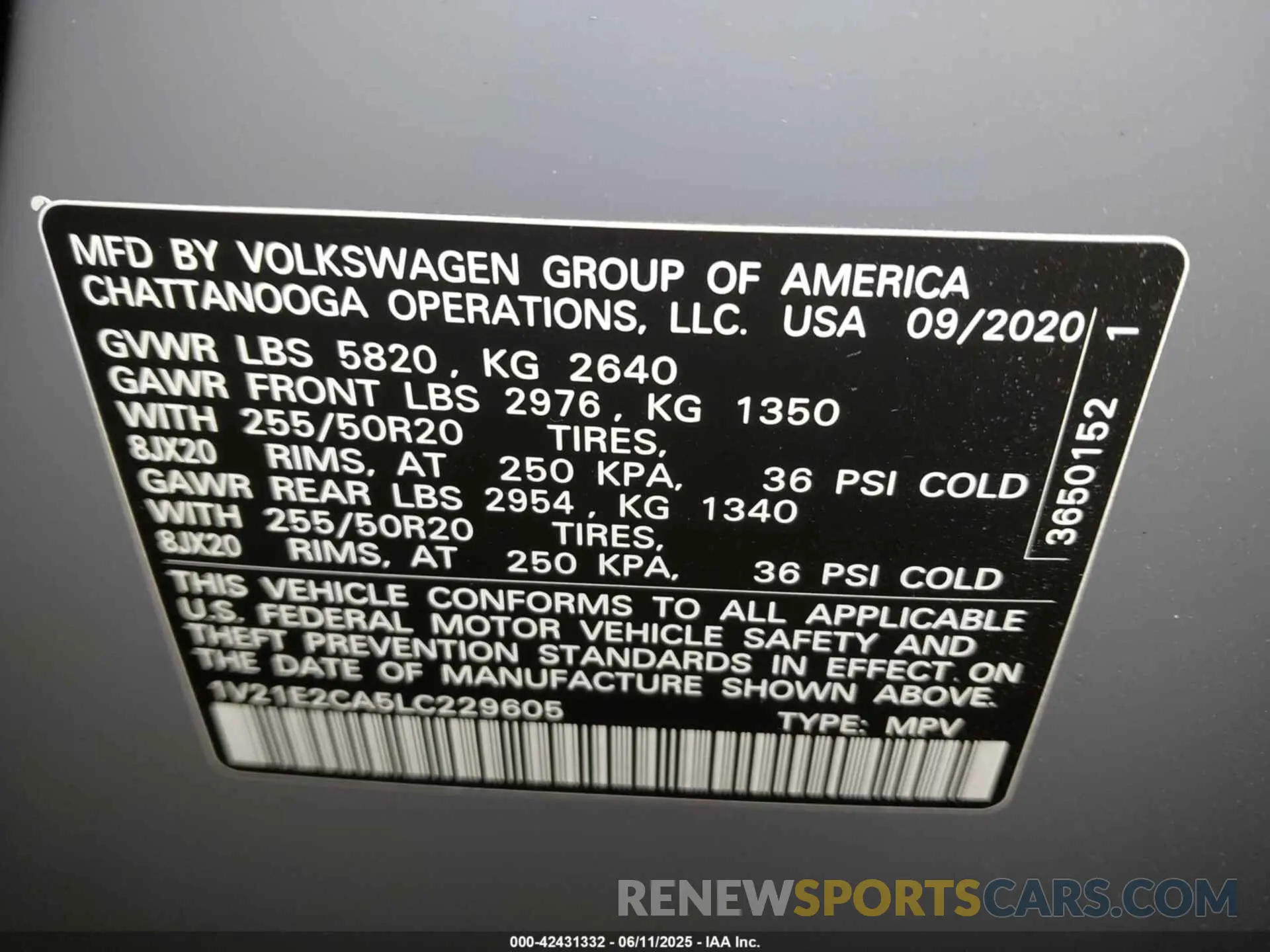 9 Photograph of a damaged car 1V21E2CA5LC229605 VOLKSWAGEN ATLAS CROSS SPORT 2020