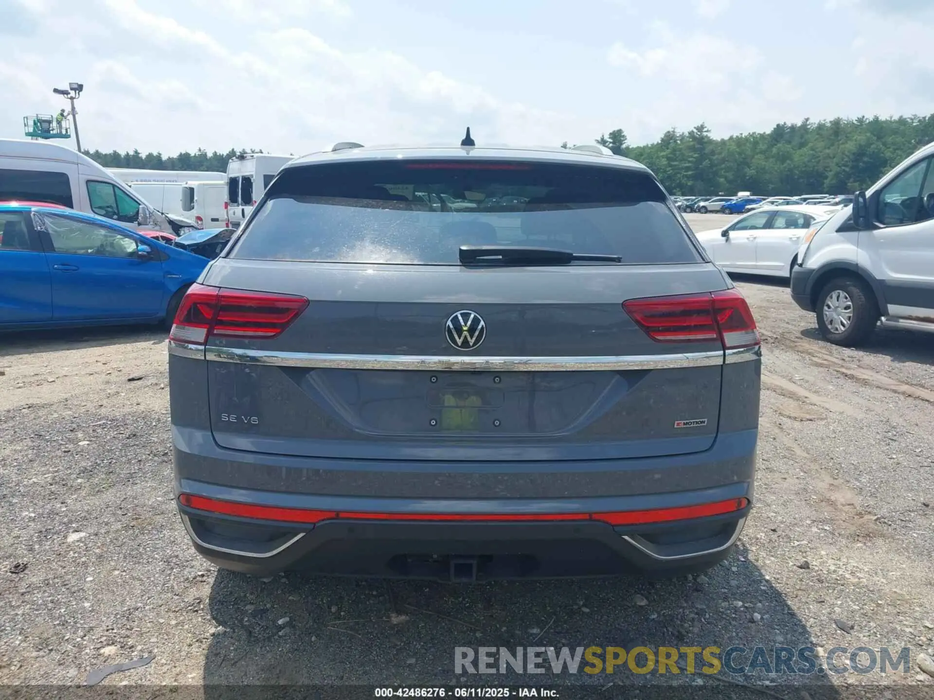 16 Photograph of a damaged car 1V21E2CA6LC227846 VOLKSWAGEN ATLAS CROSS SPORT 2020