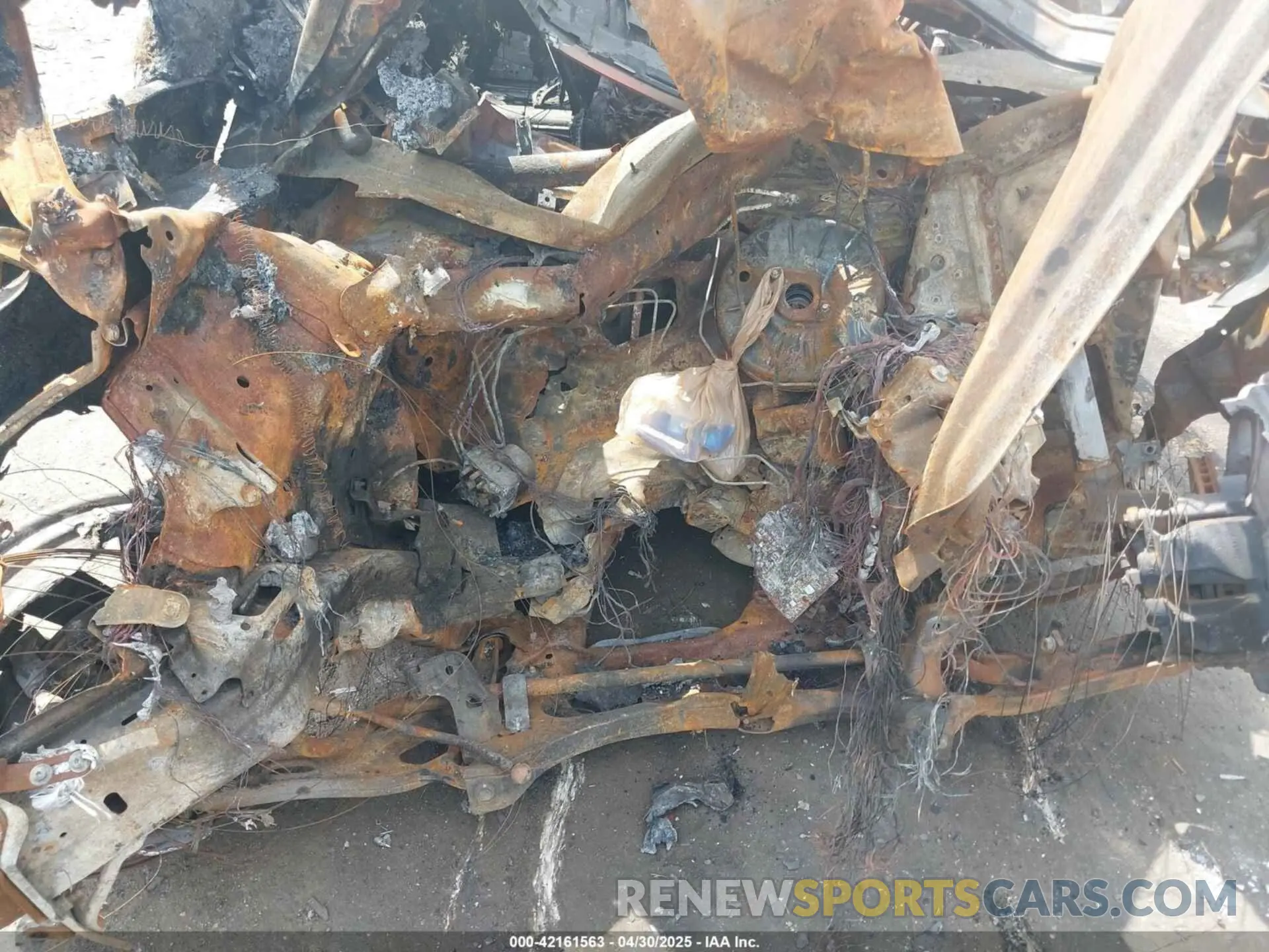 10 Photograph of a damaged car 1V25C2CA5LC205344 VOLKSWAGEN ATLAS CROSS SPORT 2020