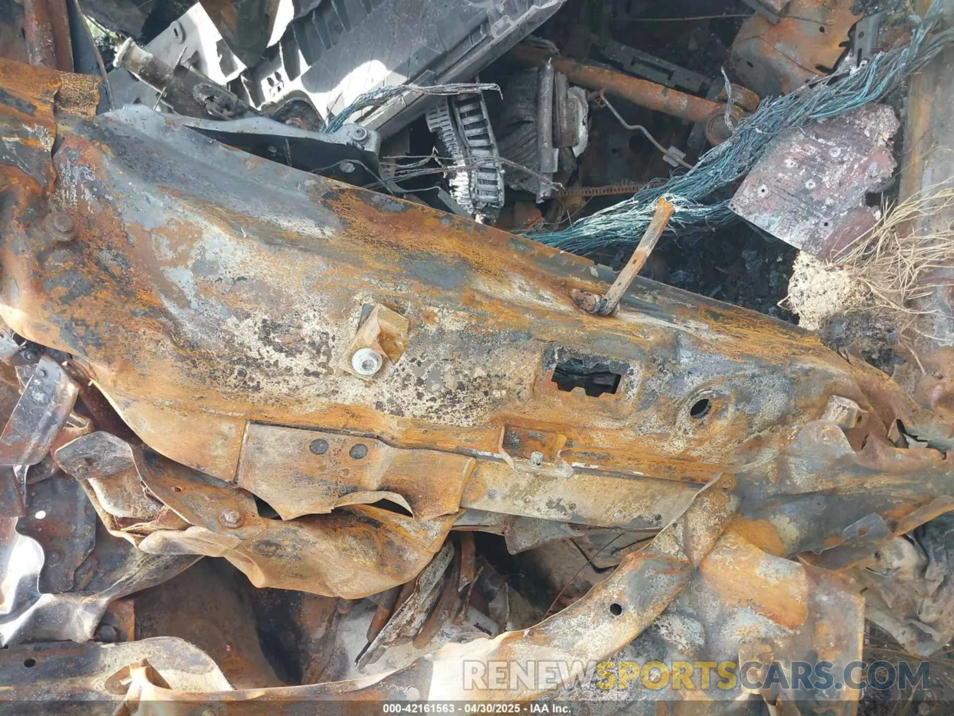 9 Photograph of a damaged car 1V25C2CA5LC205344 VOLKSWAGEN ATLAS CROSS SPORT 2020