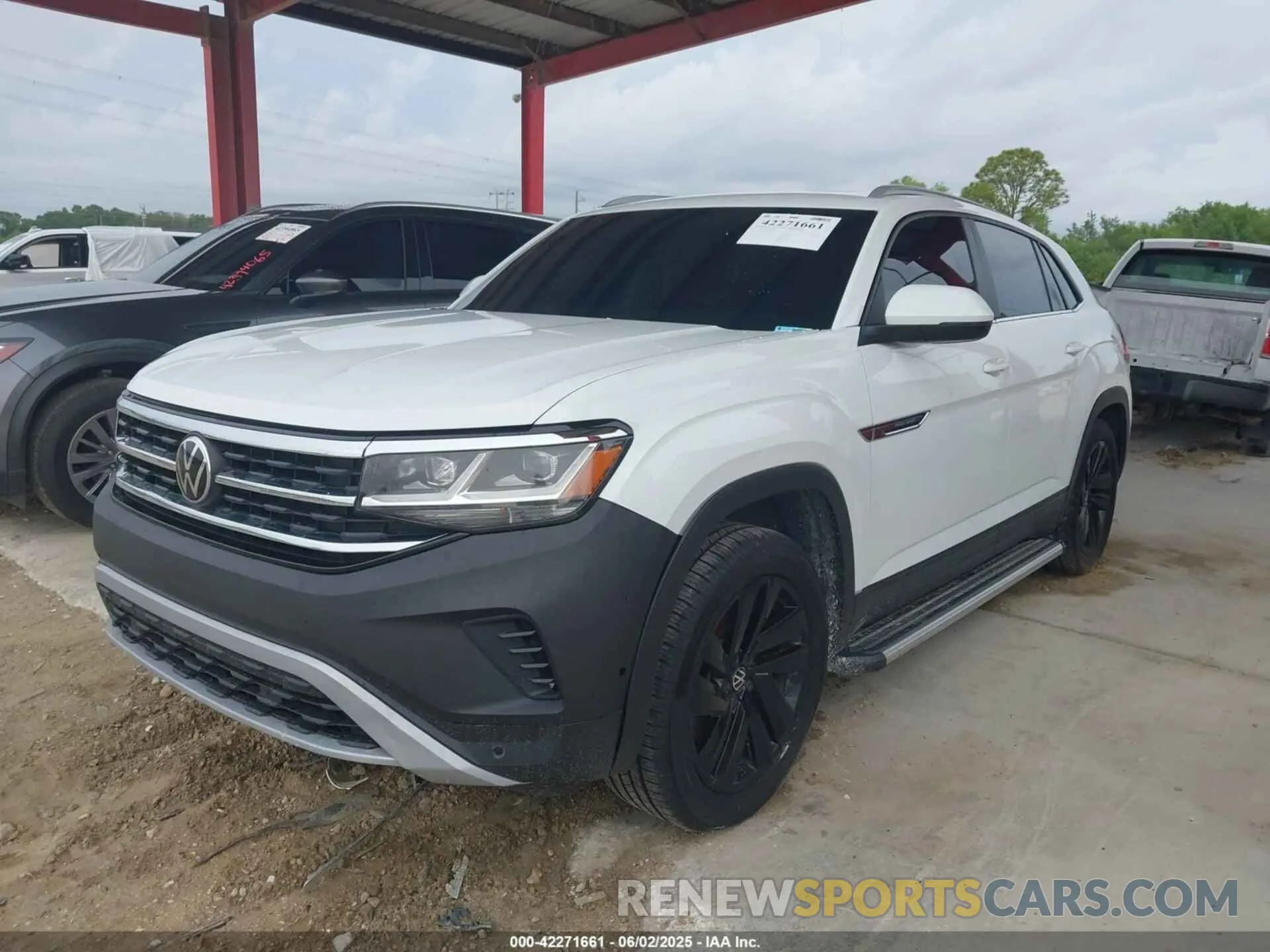 2 Photograph of a damaged car 1V25C2CA8LC205452 VOLKSWAGEN ATLAS CROSS SPORT 2020