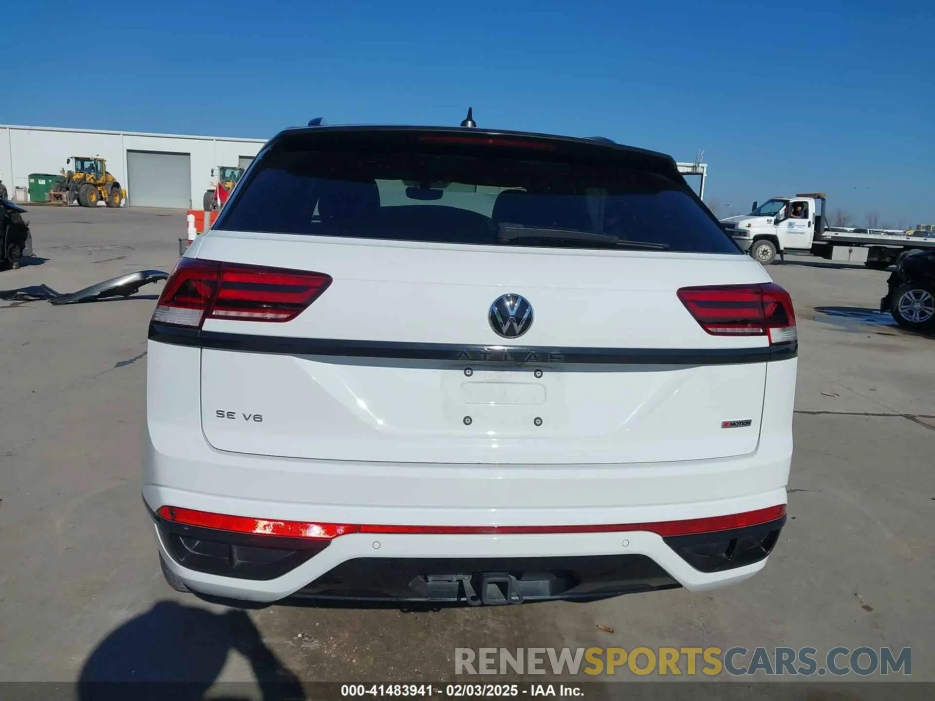 16 Photograph of a damaged car 1V26E2CA1LC224018 VOLKSWAGEN ATLAS CROSS SPORT 2020