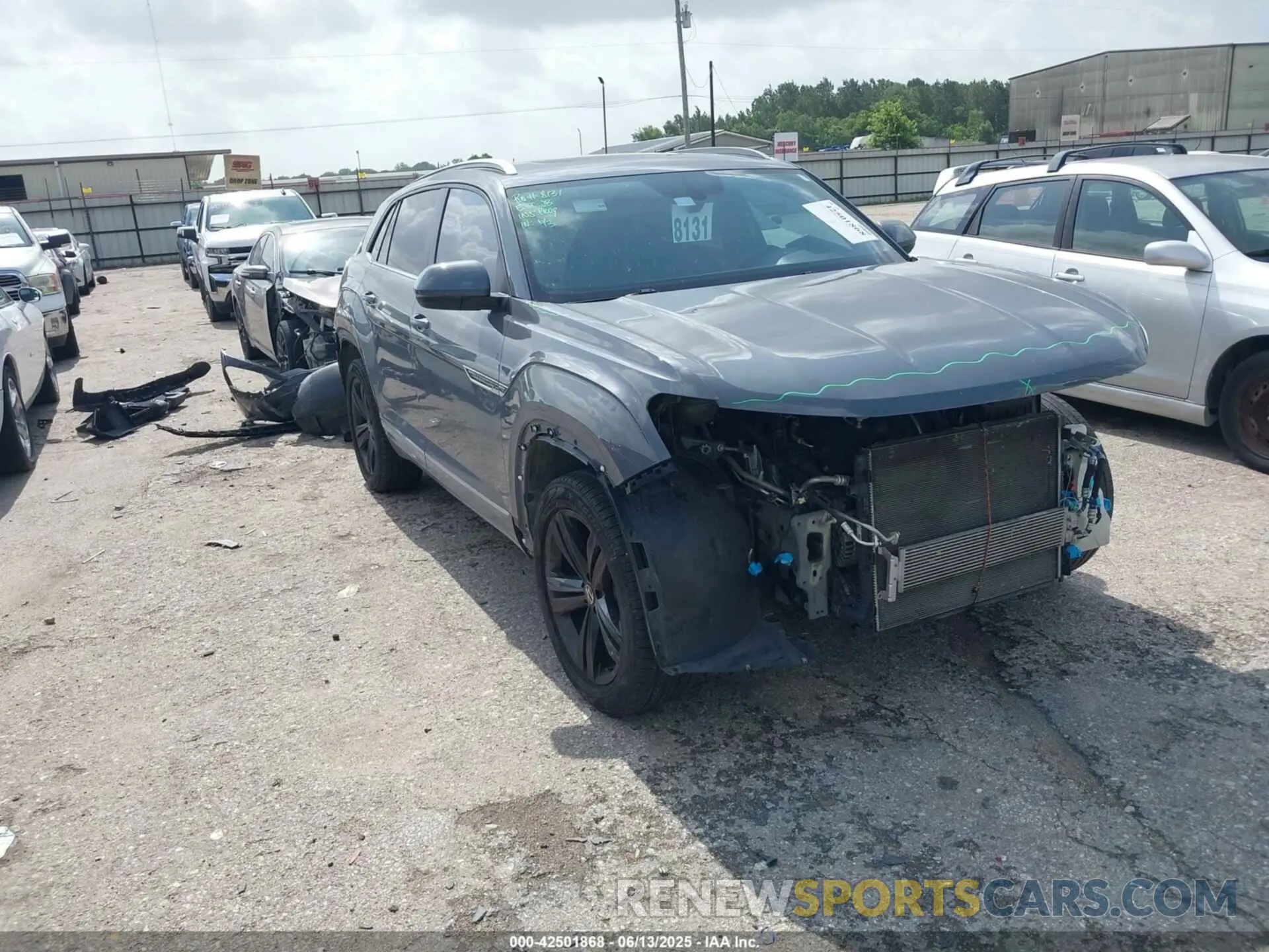 1 Photograph of a damaged car 1V26E2CA5LC224197 VOLKSWAGEN ATLAS CROSS SPORT 2020