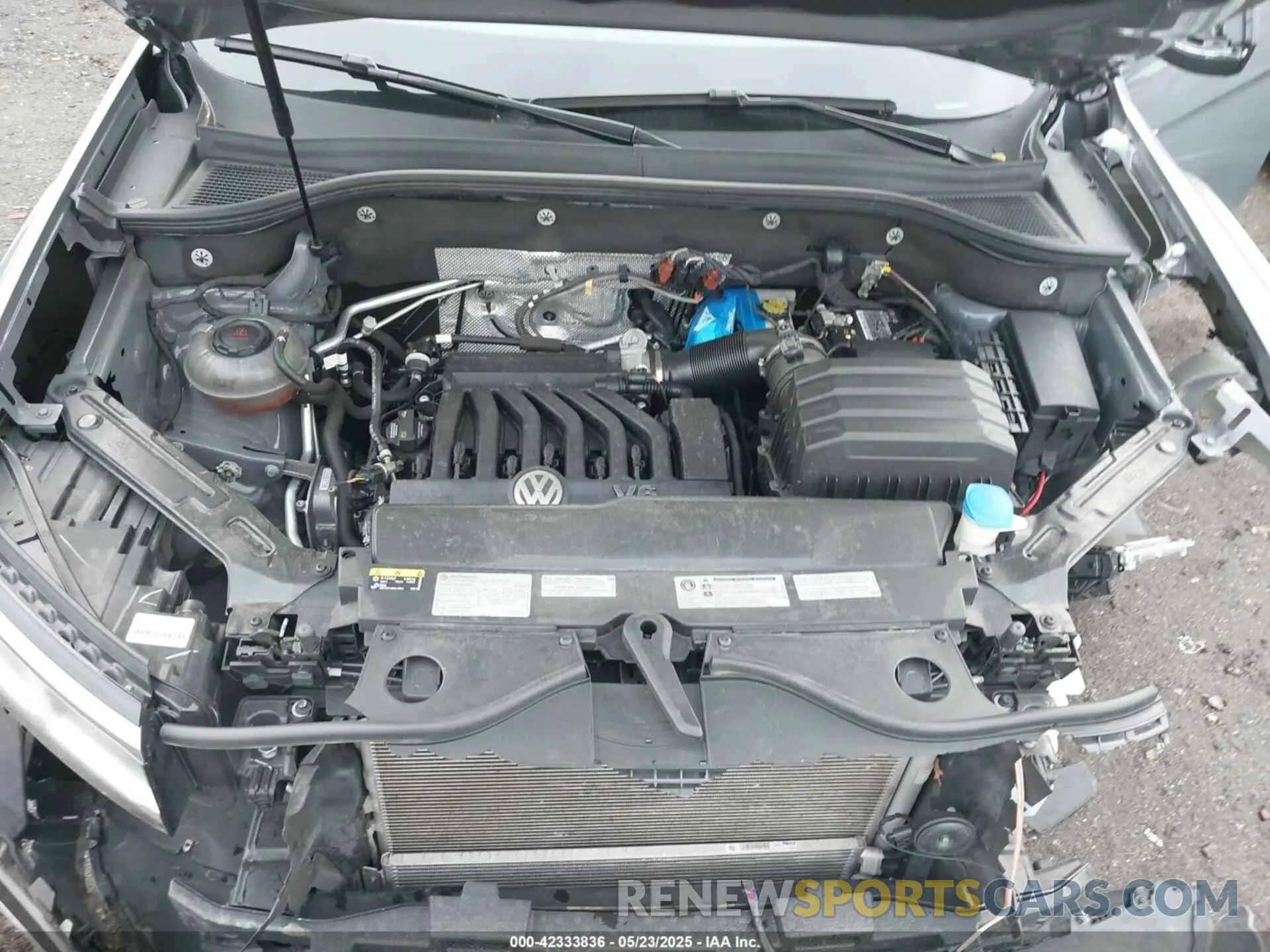 10 Photograph of a damaged car 1V26E2CAXLC227693 VOLKSWAGEN ATLAS CROSS SPORT 2020
