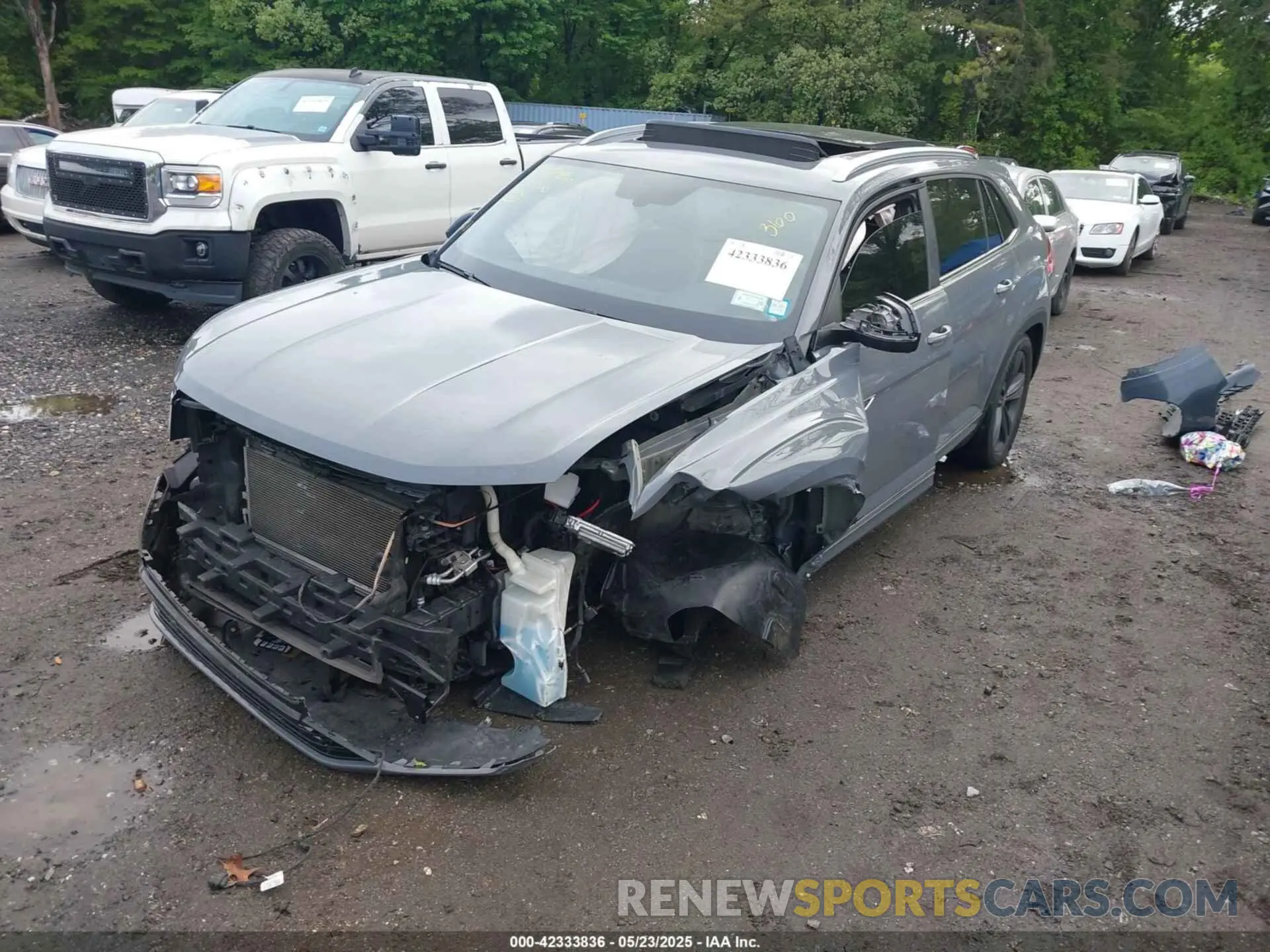 2 Photograph of a damaged car 1V26E2CAXLC227693 VOLKSWAGEN ATLAS CROSS SPORT 2020
