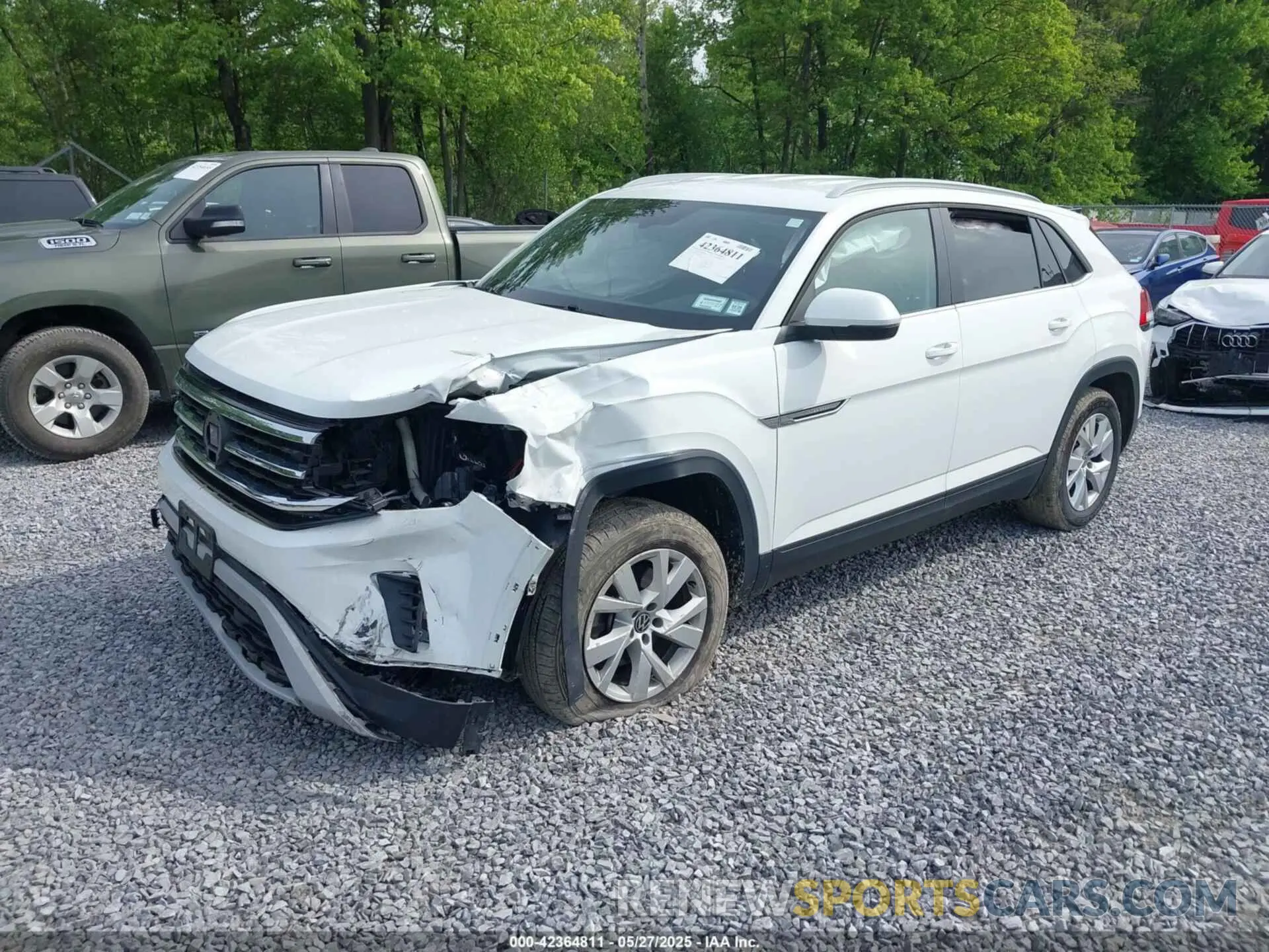 2 Photograph of a damaged car 1V2GC2CAXLC202612 VOLKSWAGEN ATLAS CROSS SPORT 2020