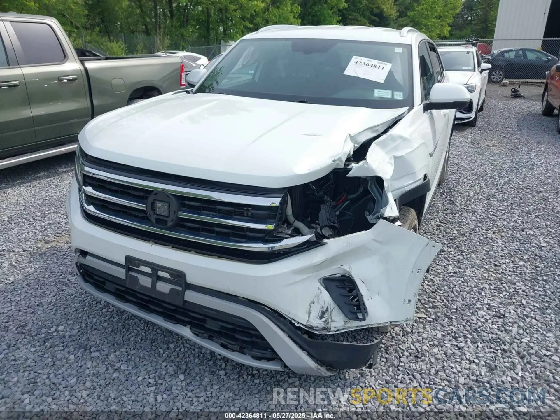 6 Photograph of a damaged car 1V2GC2CAXLC202612 VOLKSWAGEN ATLAS CROSS SPORT 2020