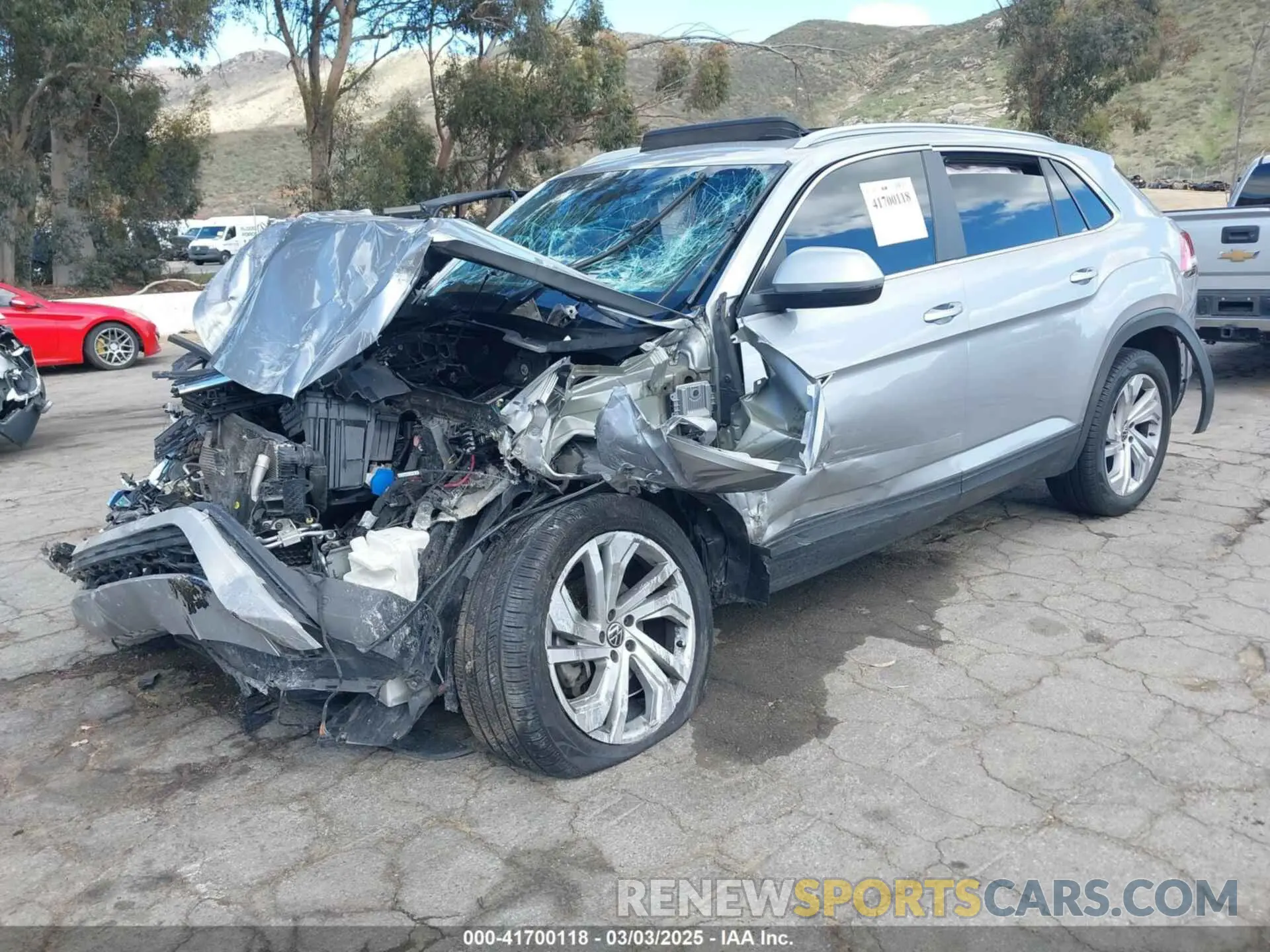 2 Photograph of a damaged car 1V2MC2CA2LC205006 VOLKSWAGEN ATLAS CROSS SPORT 2020