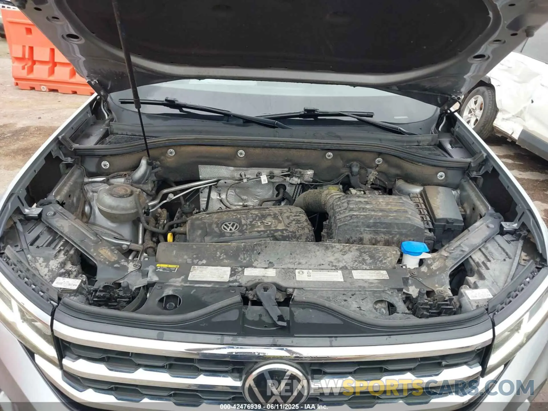 10 Photograph of a damaged car 1V2MC2CA6LC205395 VOLKSWAGEN ATLAS CROSS SPORT 2020