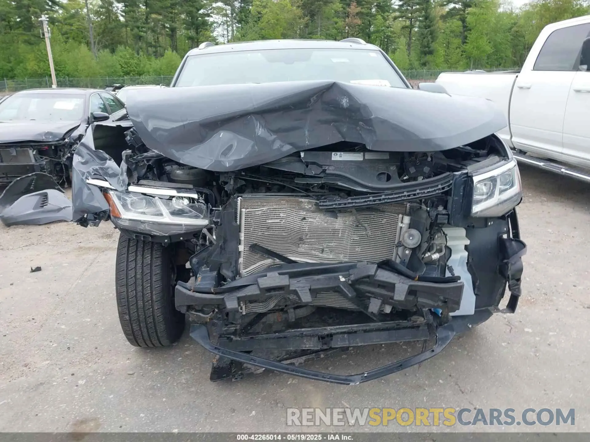 6 Photograph of a damaged car 1V2ME2CA3LC220933 VOLKSWAGEN ATLAS CROSS SPORT 2020