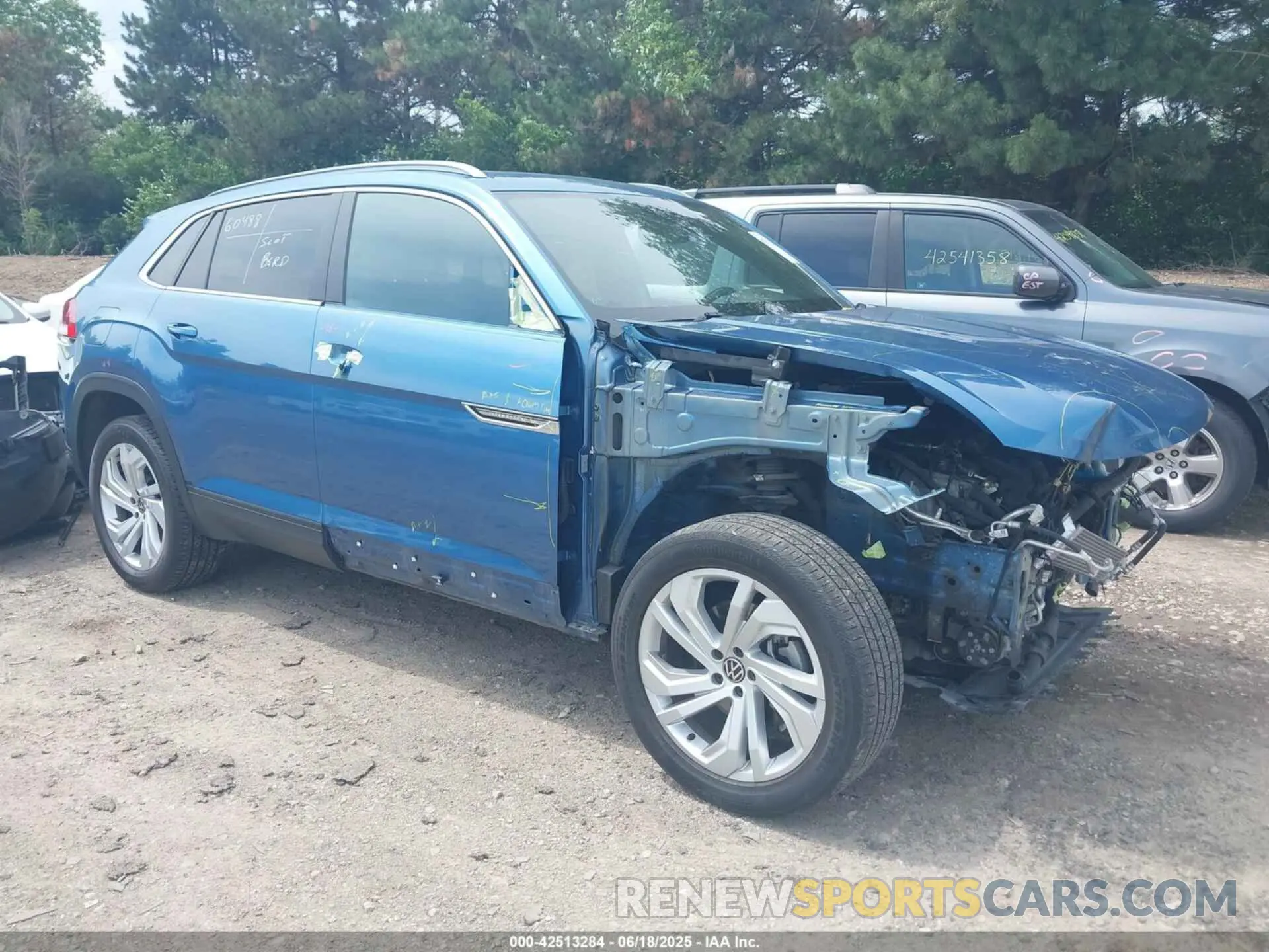 1 Photograph of a damaged car 1V2ME2CA4LC214929 VOLKSWAGEN ATLAS CROSS SPORT 2020