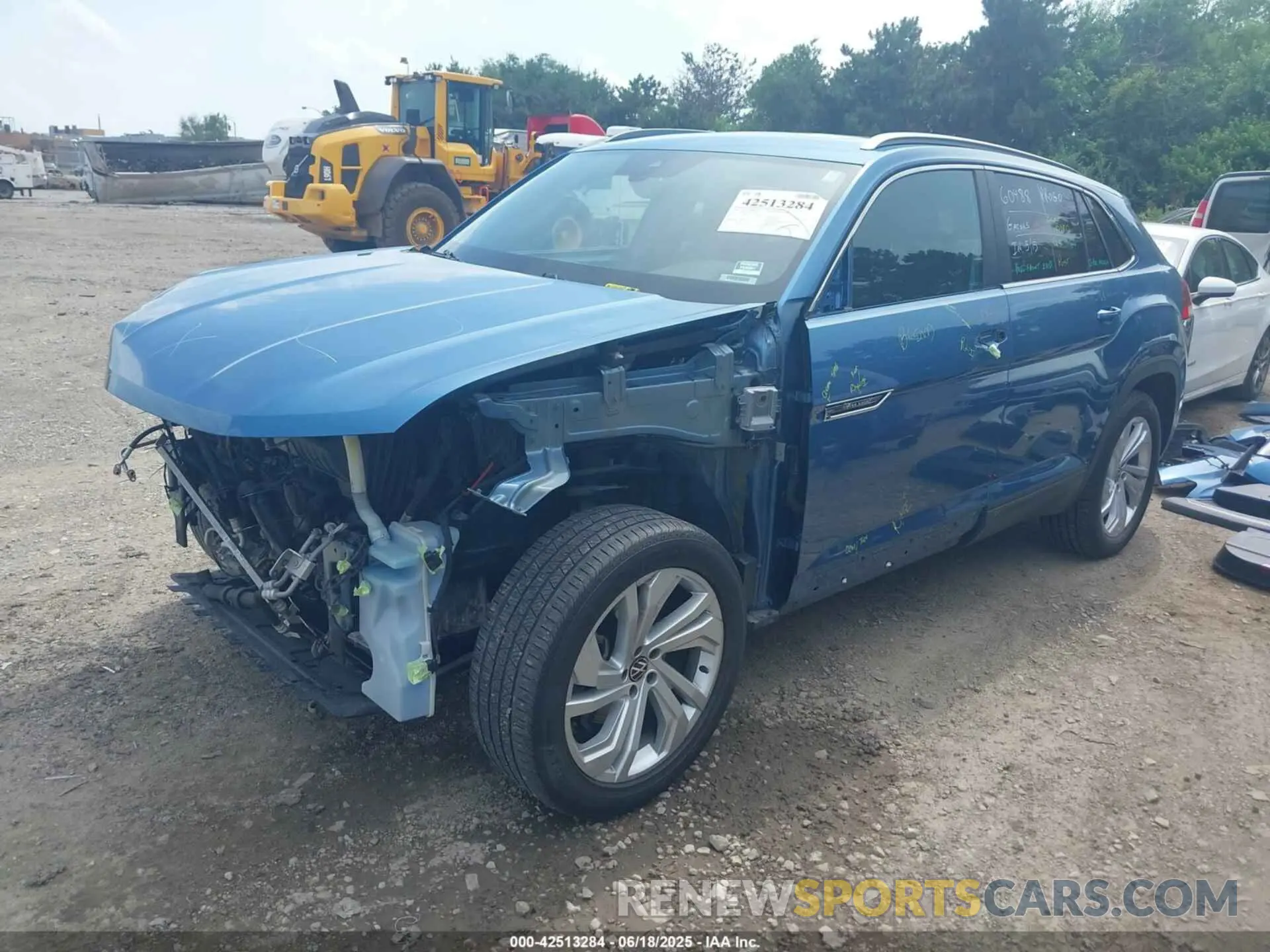 2 Photograph of a damaged car 1V2ME2CA4LC214929 VOLKSWAGEN ATLAS CROSS SPORT 2020