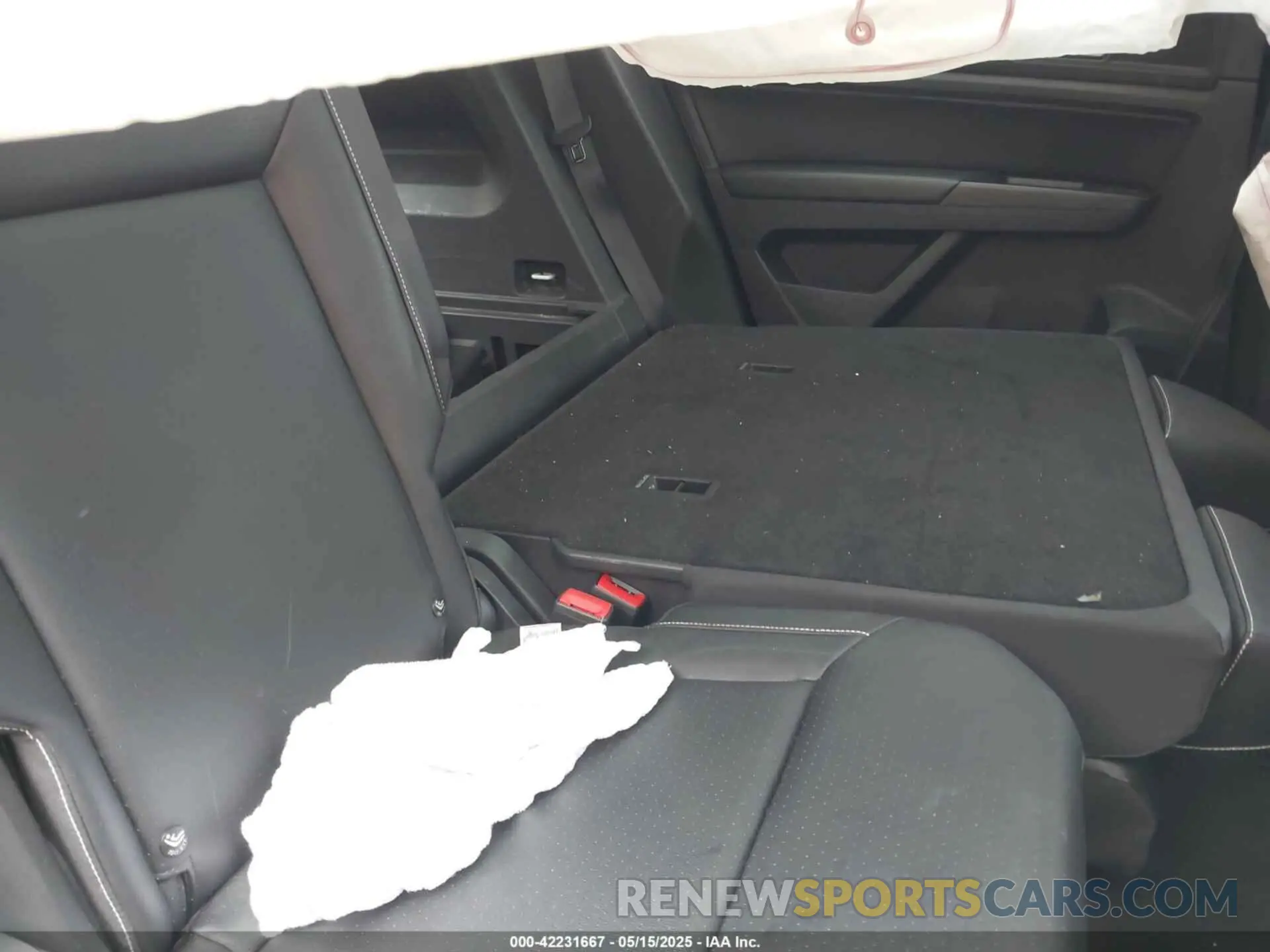 8 Photograph of a damaged car 1V2ME2CA5LC208928 VOLKSWAGEN ATLAS CROSS SPORT 2020