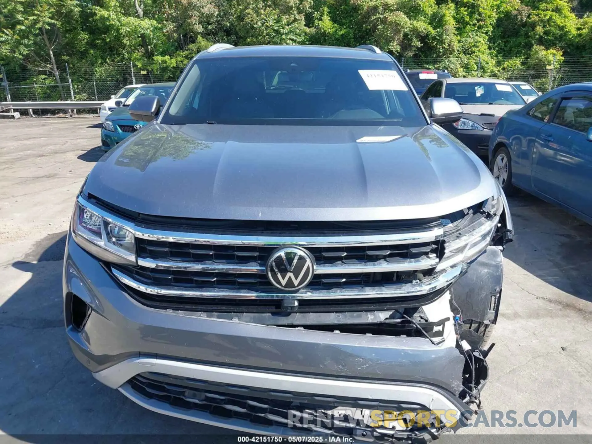 12 Photograph of a damaged car 1V2NE2CA0LC224717 VOLKSWAGEN ATLAS CROSS SPORT 2020