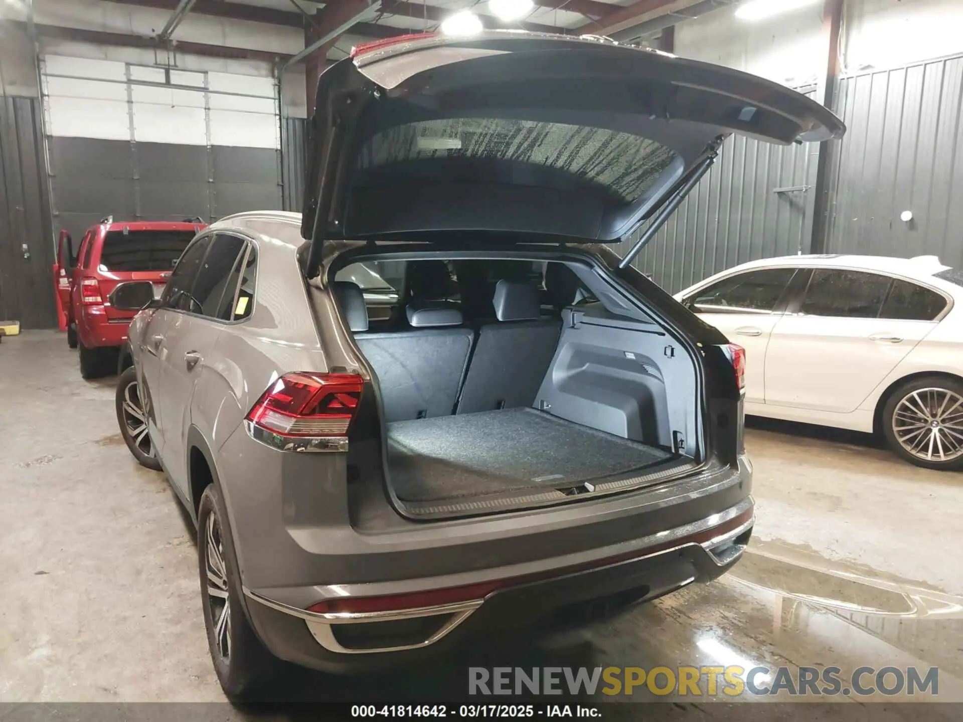 3 Photograph of a damaged car 1V2NE2CA7LC214671 VOLKSWAGEN ATLAS CROSS SPORT 2020