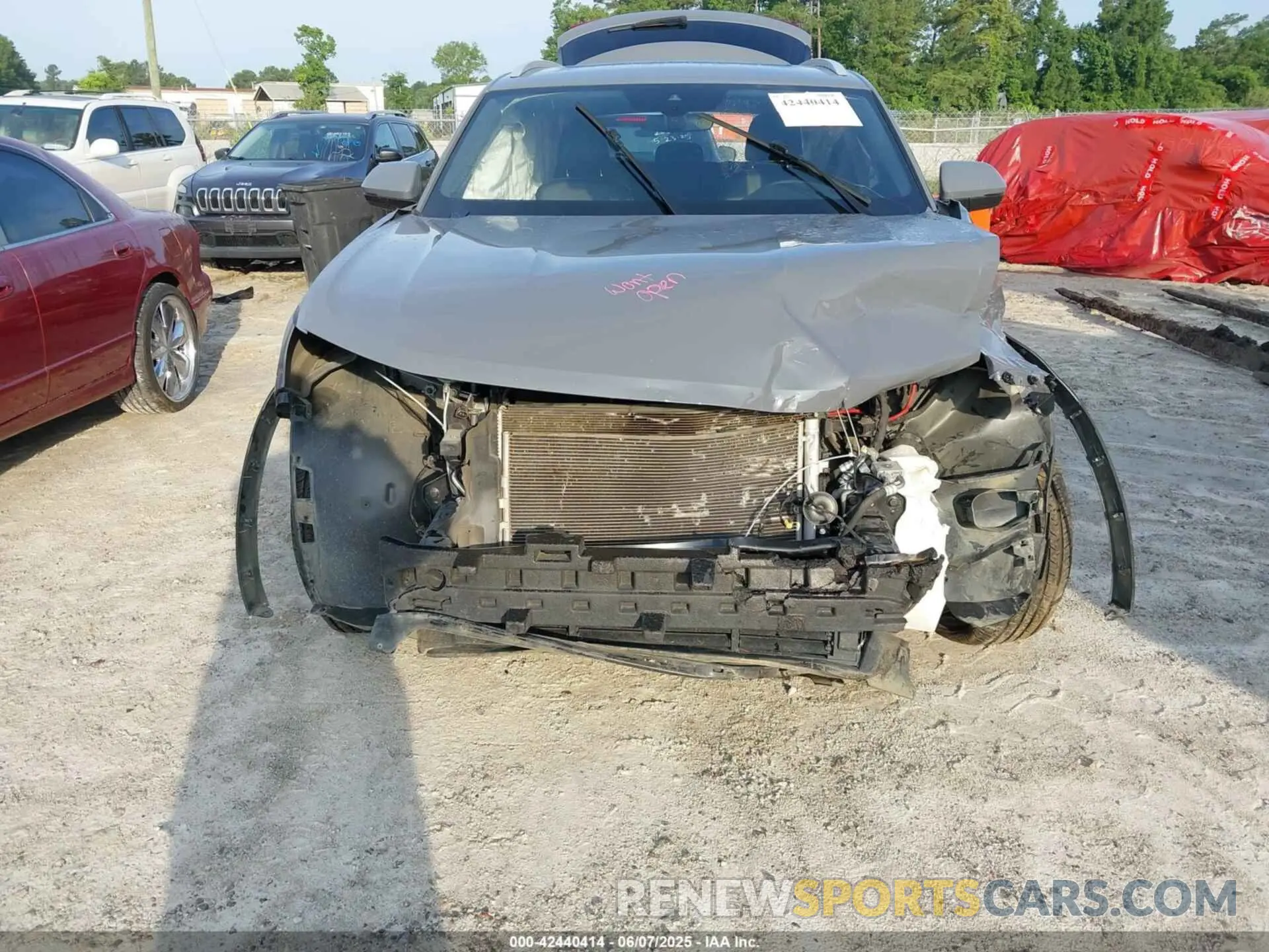 13 Photograph of a damaged car 1V2RE2CA6LC217059 VOLKSWAGEN ATLAS CROSS SPORT 2020