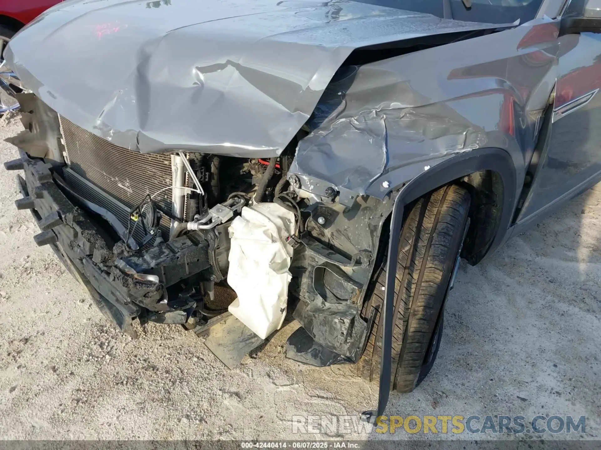 19 Photograph of a damaged car 1V2RE2CA6LC217059 VOLKSWAGEN ATLAS CROSS SPORT 2020