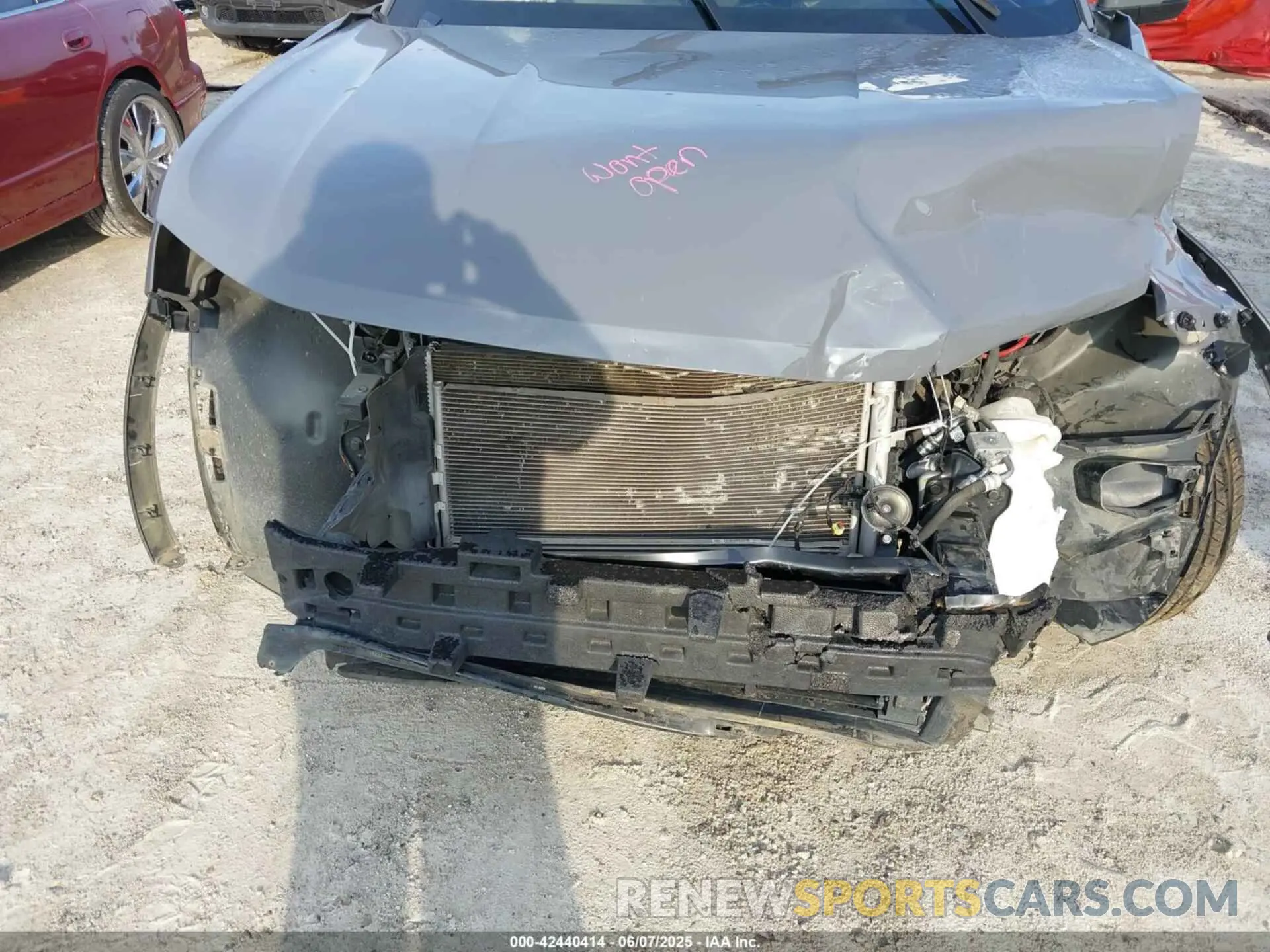 6 Photograph of a damaged car 1V2RE2CA6LC217059 VOLKSWAGEN ATLAS CROSS SPORT 2020