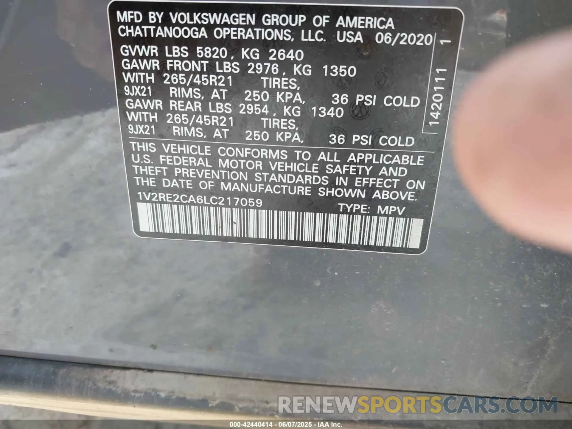 9 Photograph of a damaged car 1V2RE2CA6LC217059 VOLKSWAGEN ATLAS CROSS SPORT 2020